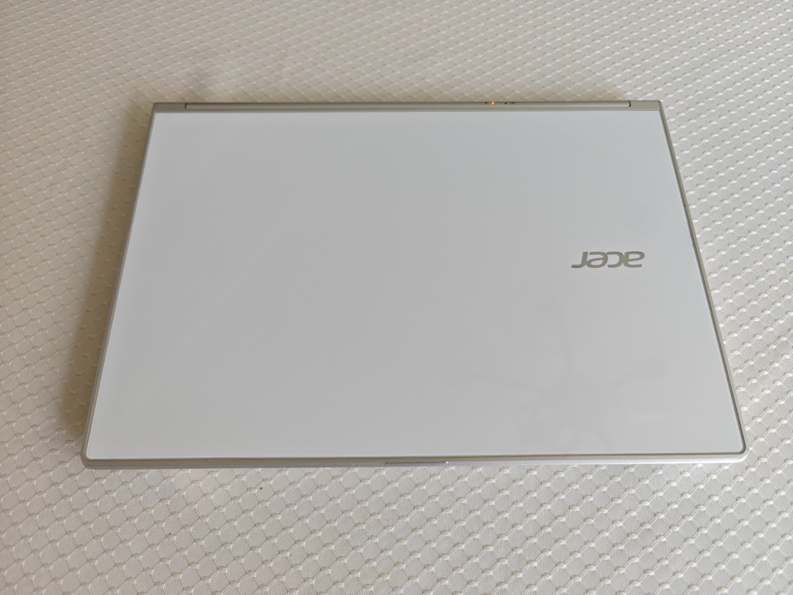 Acer Aspire S7-391 Touchscreen Ultrabook Laptop i5-3337U 128GB SSD 4GB RAM