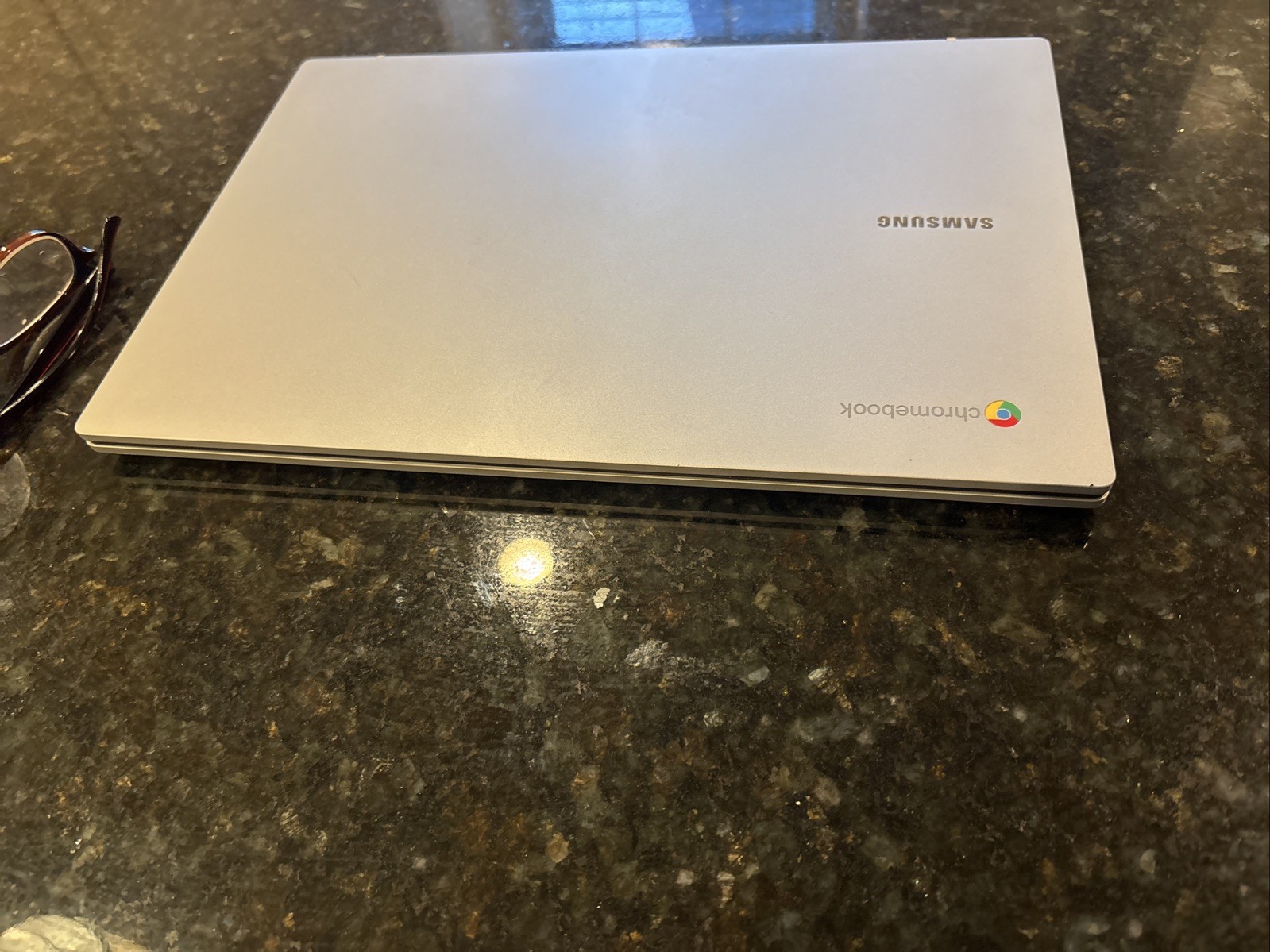 Samsung Galaxy Chromebook XE345XDA 14″ Celeron N4500 1.1GHz 4GB RAM 32GB