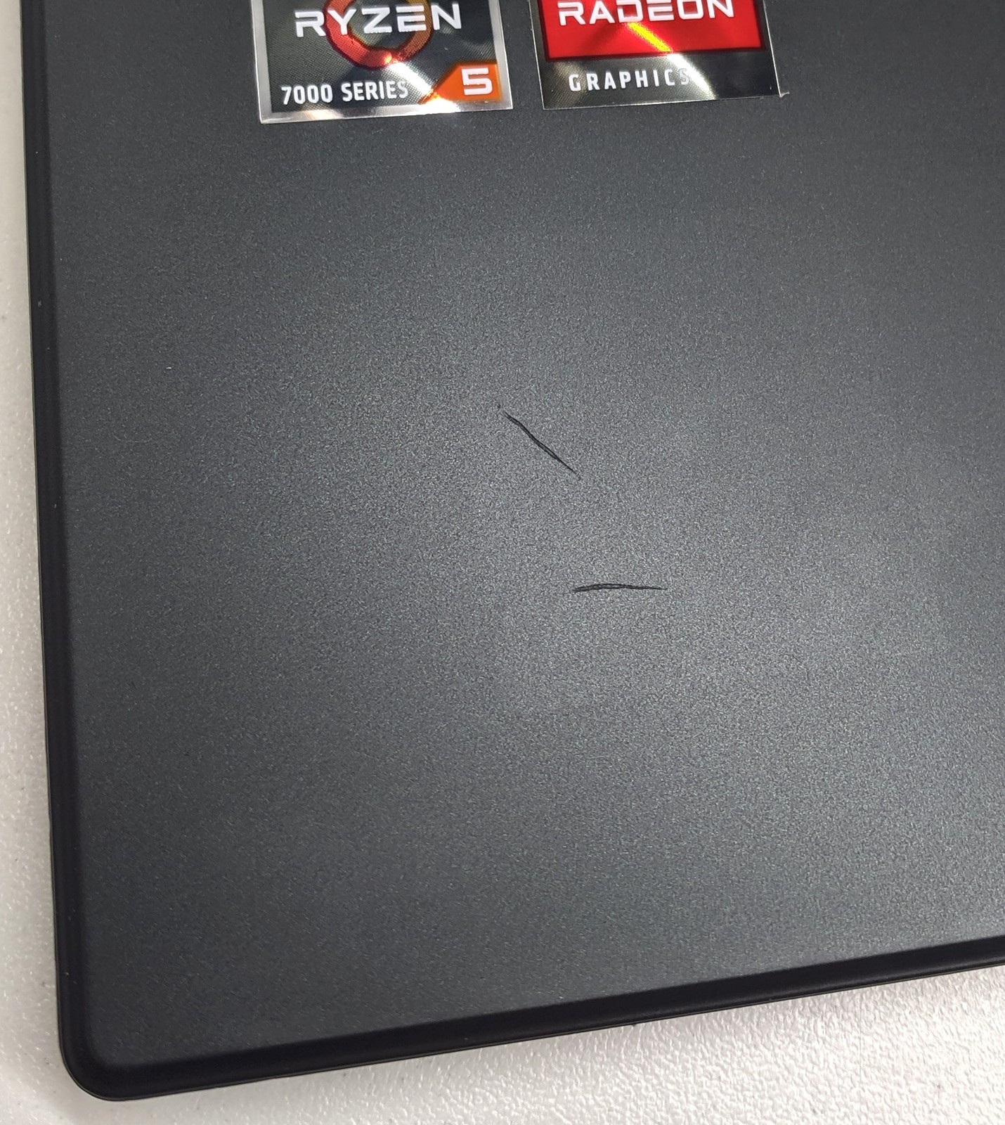Asus Vivobook E1504F R5-7520U, 16GB RAM, 512GB SSD