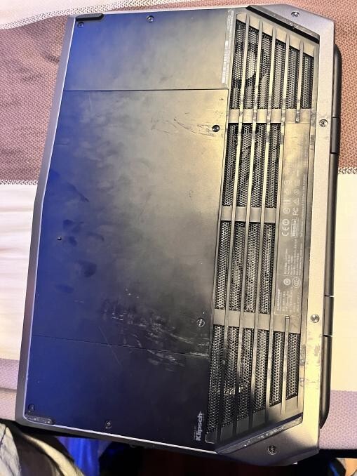 DELL 4K Alienware 15 R2 Intel Core i7-6700HQ 2.60 GHz 1TB 16GB (USED) 