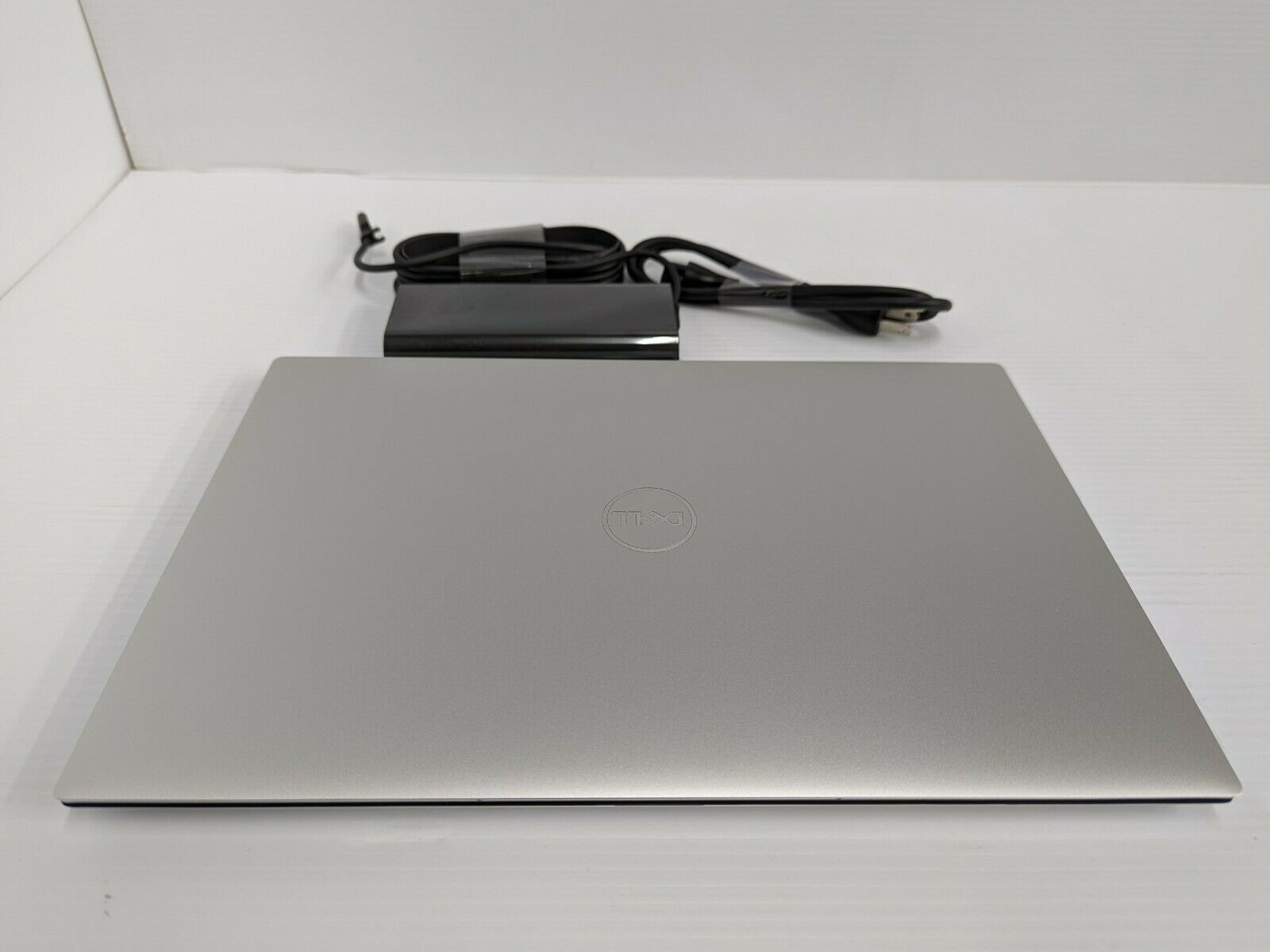 Dell XPS 9520 Intel 12th Gen i7-12700H 512GB SSD, 16GB DDR5 Memory RTX 3050