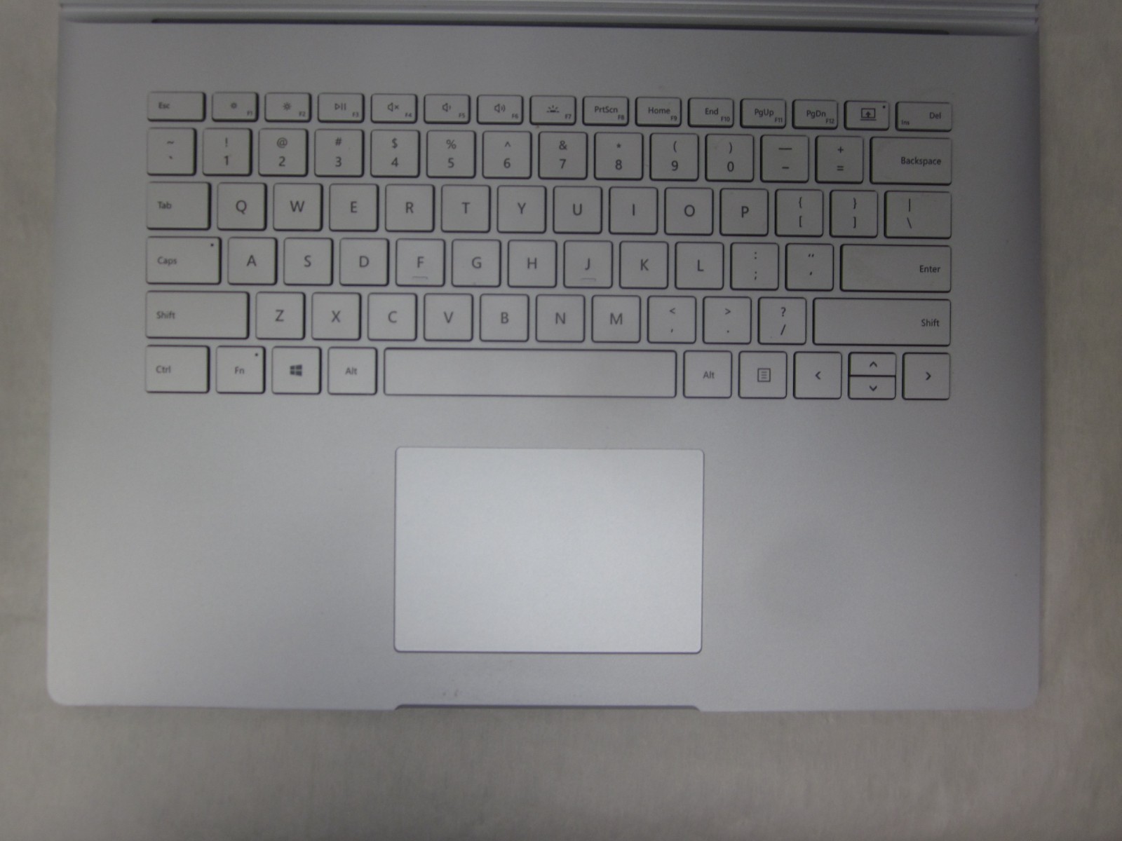 Microsoft Surface Book 2 1793 I7-8650U @ 1.9GHz 1TB 16GB WIN11PRO TOUCH GTX 1060