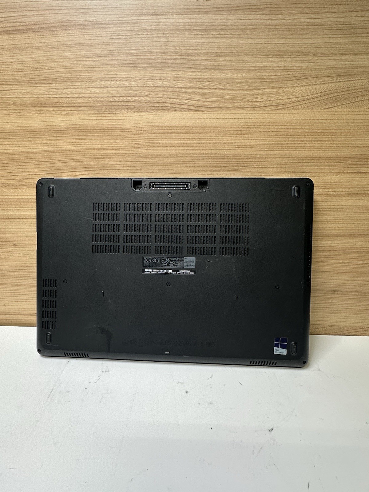 Dell Precision 3510 15″ Core i7-6820HQ 2.7GHz 4GB RAM No SSD No Power Supply