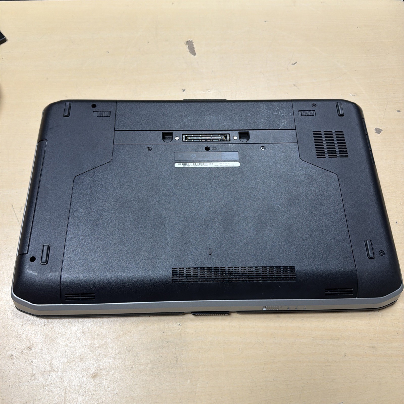 Dell Latitude E5530 Intel Core i5-3230M 2.60GHz 4GB RAM No HDD – Parts
