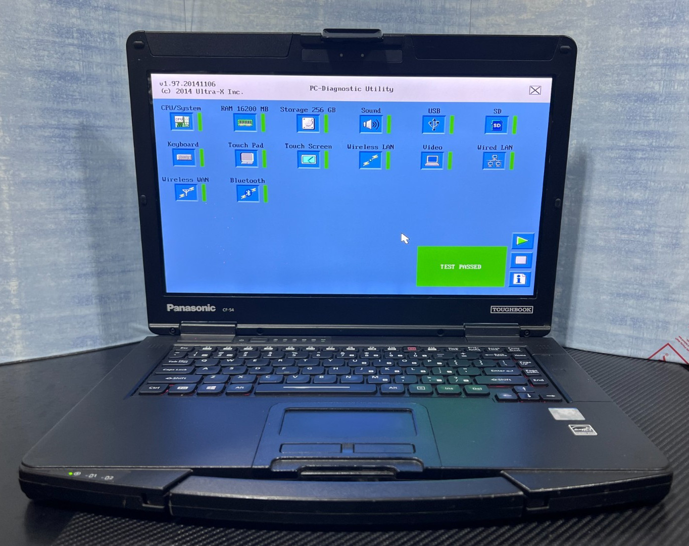 CF-54J5894VM, i5-7300U @2.60GHz, 16GB, 256GB SSD M.2, TOUCHSCREEN, 4G LTE, HDMI