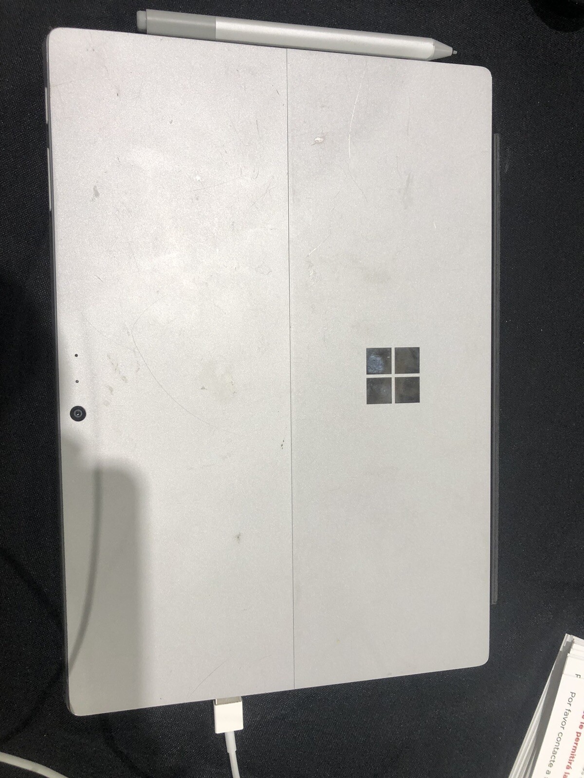 Microsoft Surface Pro (5th Gen) 128GB, Wi-Fi, 12.3 inch – Silver