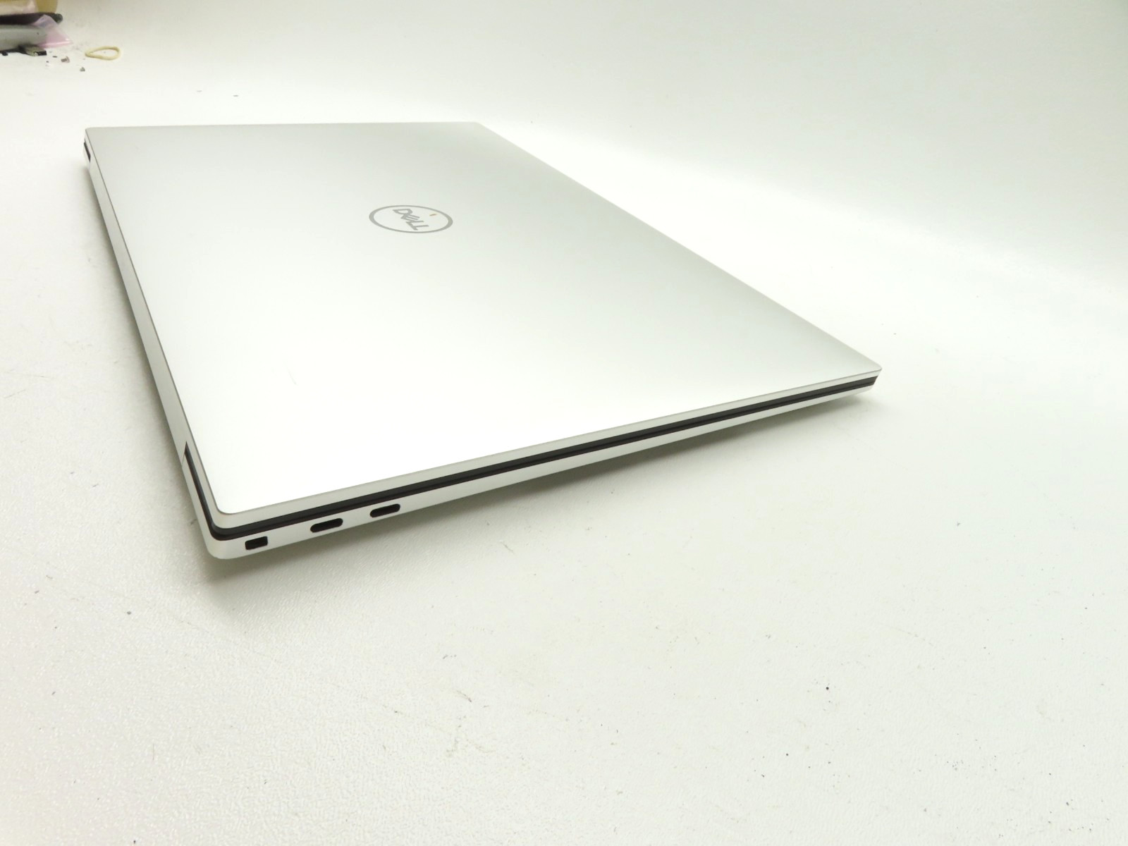 Dell XPS 17 9710 17″ Intel i7-11800H 2.30GHz 16GB RAM 512GB SSD RTX 3050
