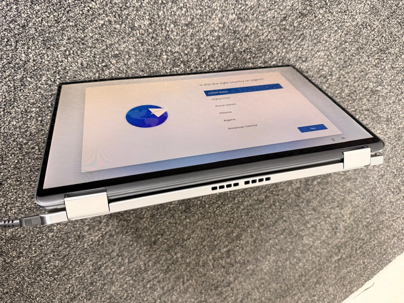 Dell Latitude 7400 2 in 1 Laptop/Tablet Core – i7-8665U 16GB 256GB SSD Touch