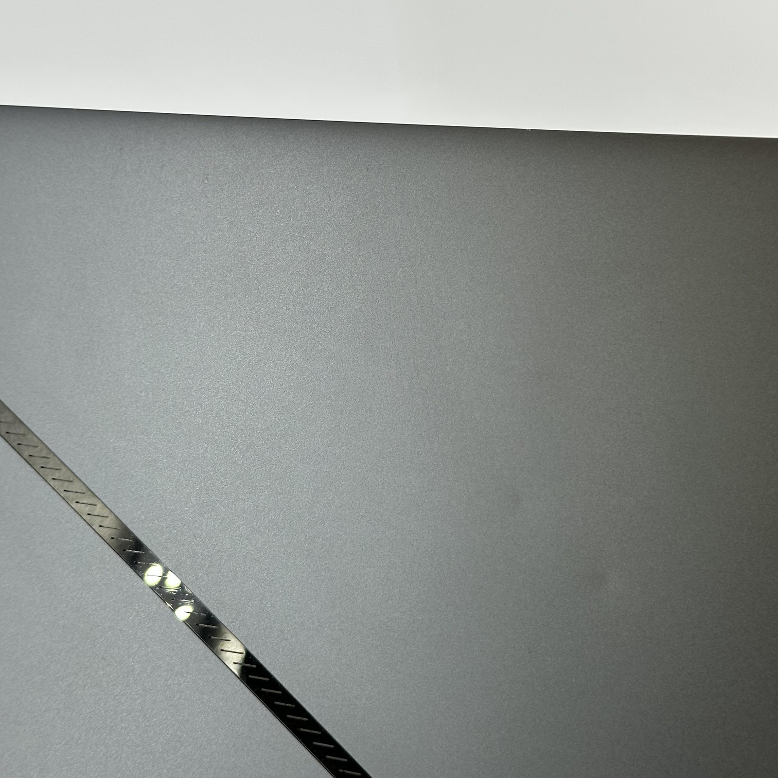 Asus ROG Zephyrus G16 GU605 240Hz QHD+ 2.5GHz Ultra 9 185H 32GB 2TB SSD RTX 4090