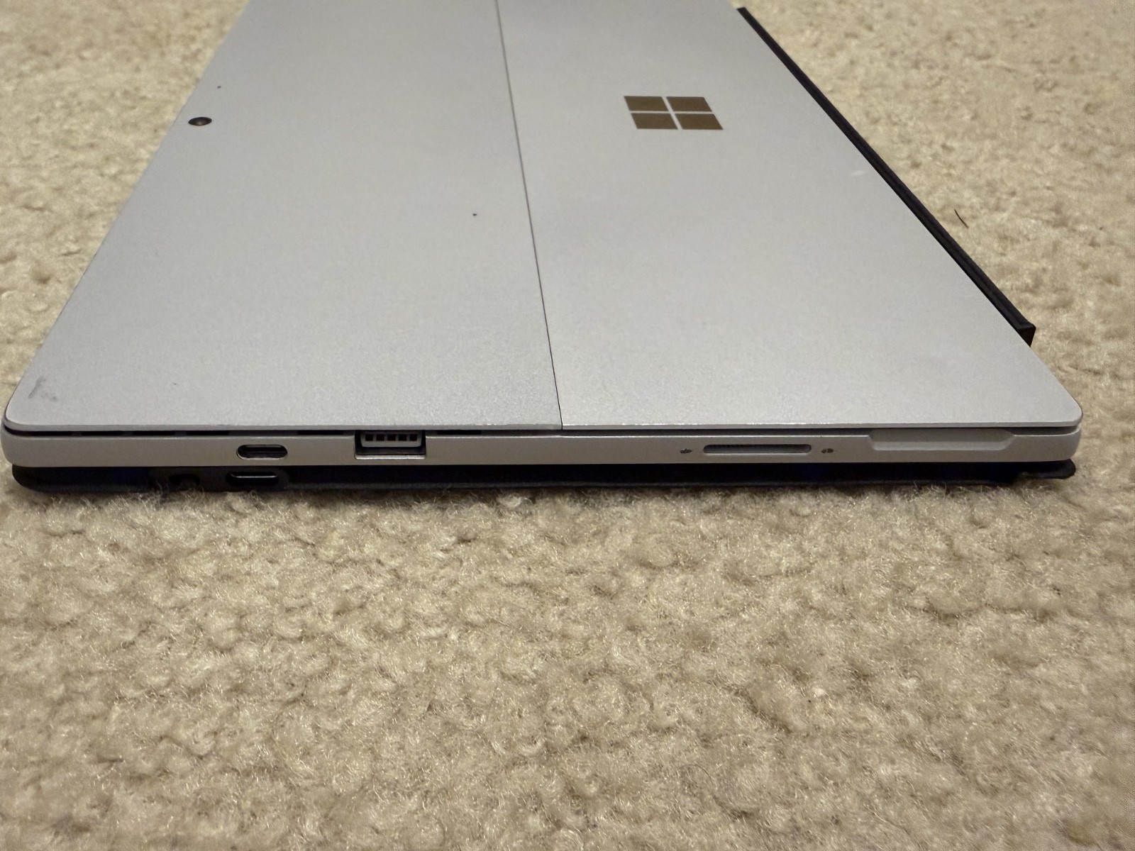 Microsoft Surface Pro 7 1866 i7-1065G7 16GB RAM 512GB SSD Silver W/ Extras!