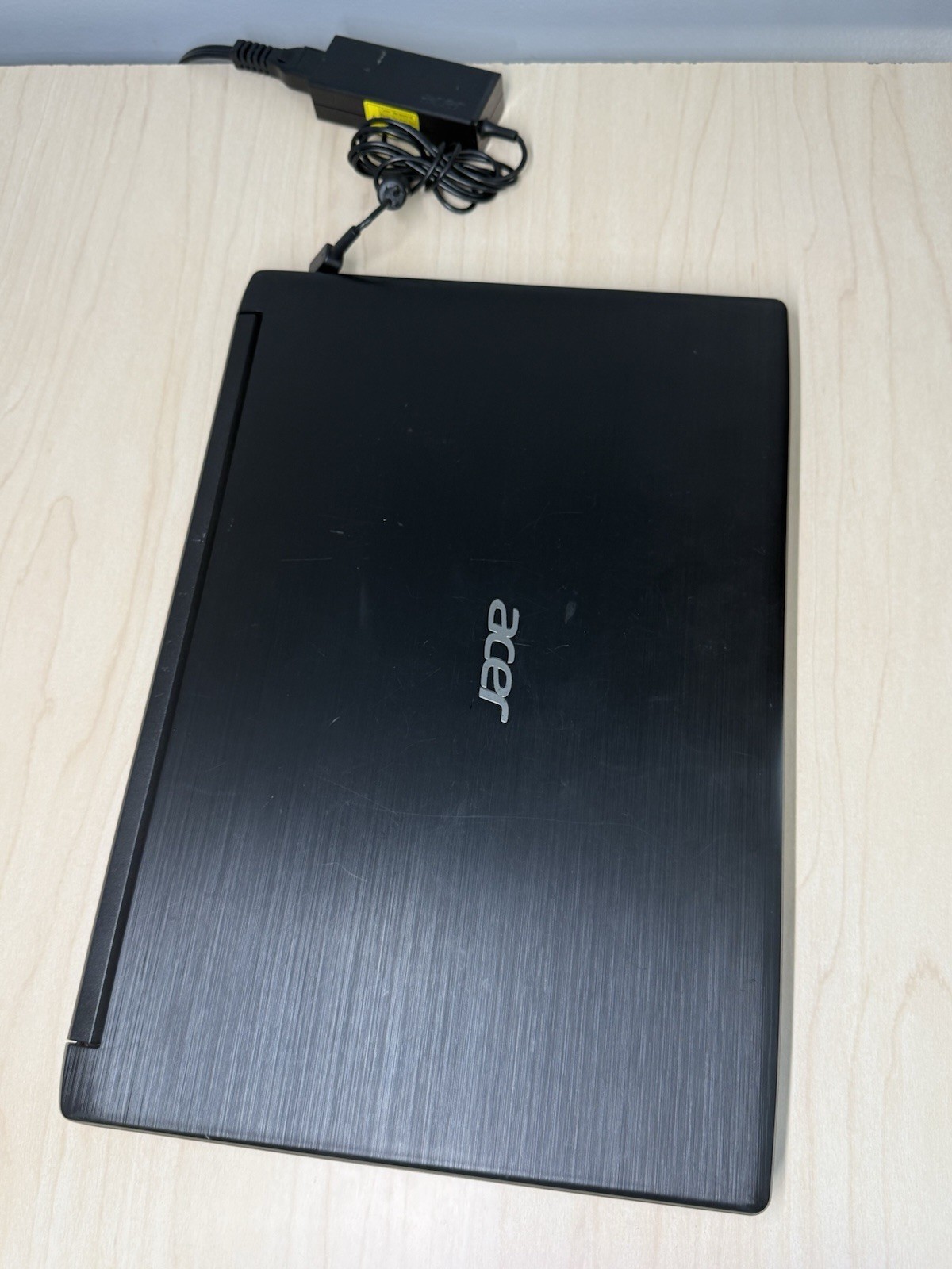 Acer Aspire A315-41 Laptop Ryzen 3 2200U 8GB RAM (NO SSD OR HDD)!!!!
