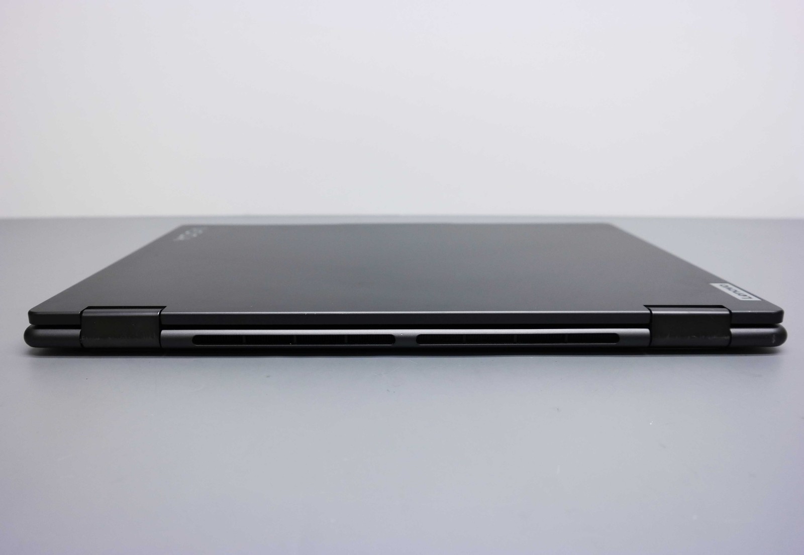 Lenovo Yoga 7 16ITL8 16″ i5-1335U 1.3GHz 8GB RAM 512GB SSD