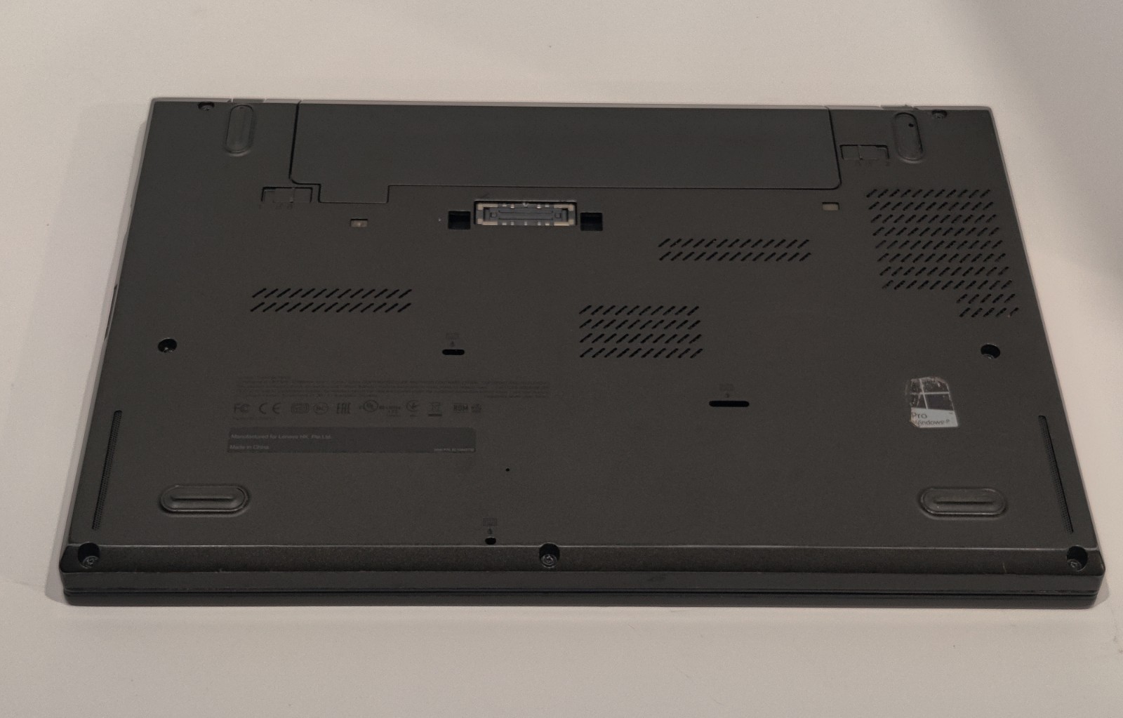 Lenovo ThinkPad T440s 14″ (240GB SSD, Intel Core i5-4300U, 1.90GHz, 4GB) Laptop