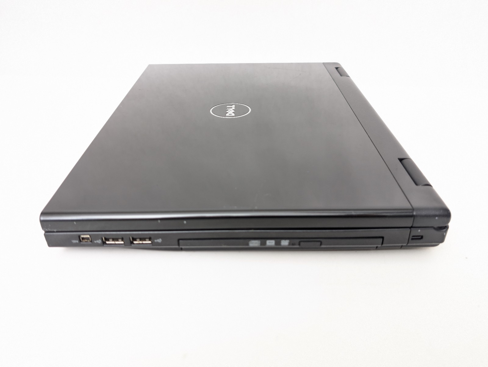 Dell Vostro 1520 Core 2 Duo T6670 2 GB RAM 500GB HDD MX Linux Needs Battery