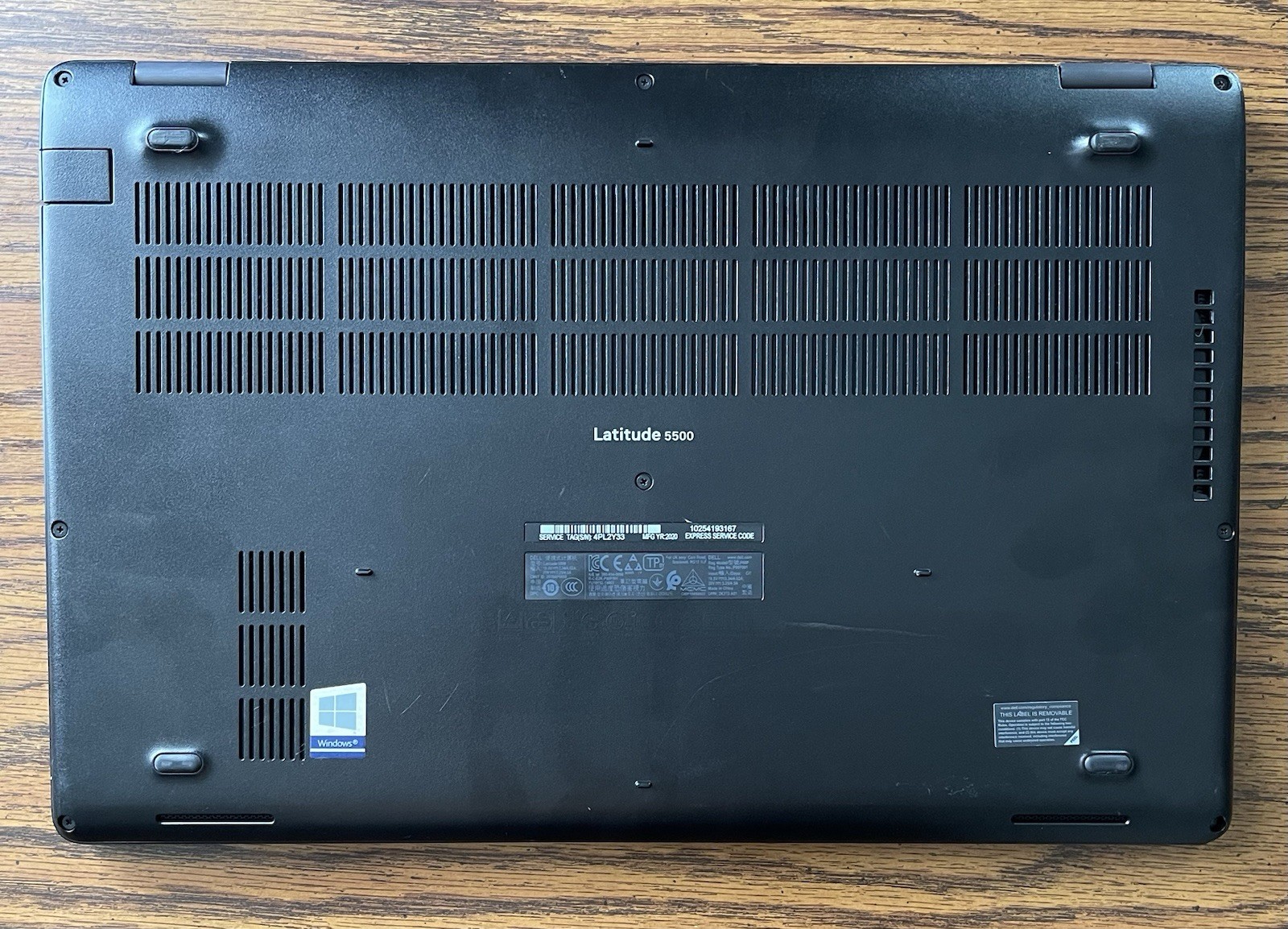 Dell Latitude 5500 15.6″ i7-8665U 16GB RAM 256GB SSD Win11 Pro Radeon 540X