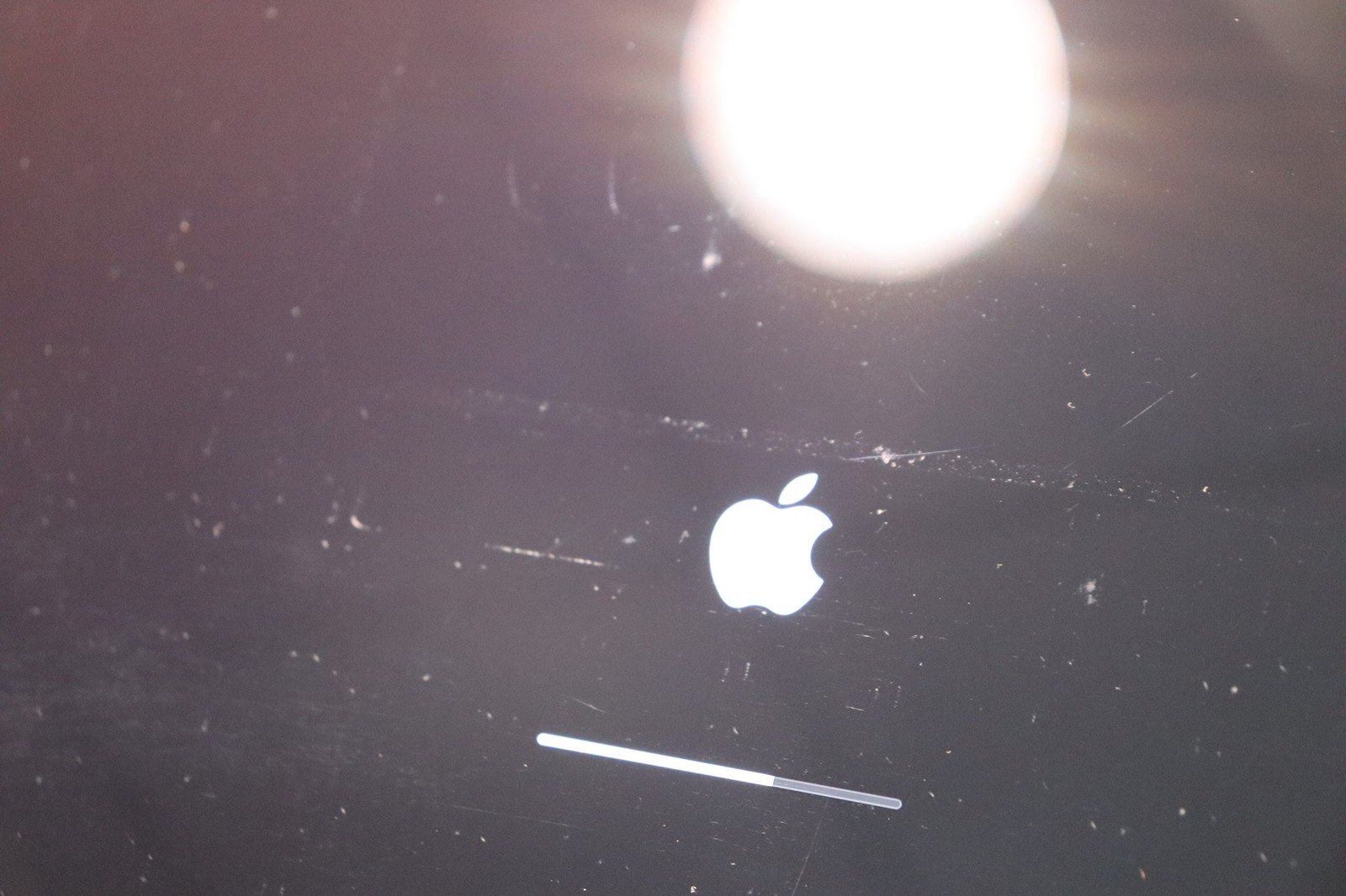 Apple MacBook Pro A1708 13.3″ Intel i5-7360U 8GB RAM 256GB SSD – As Is Cracked