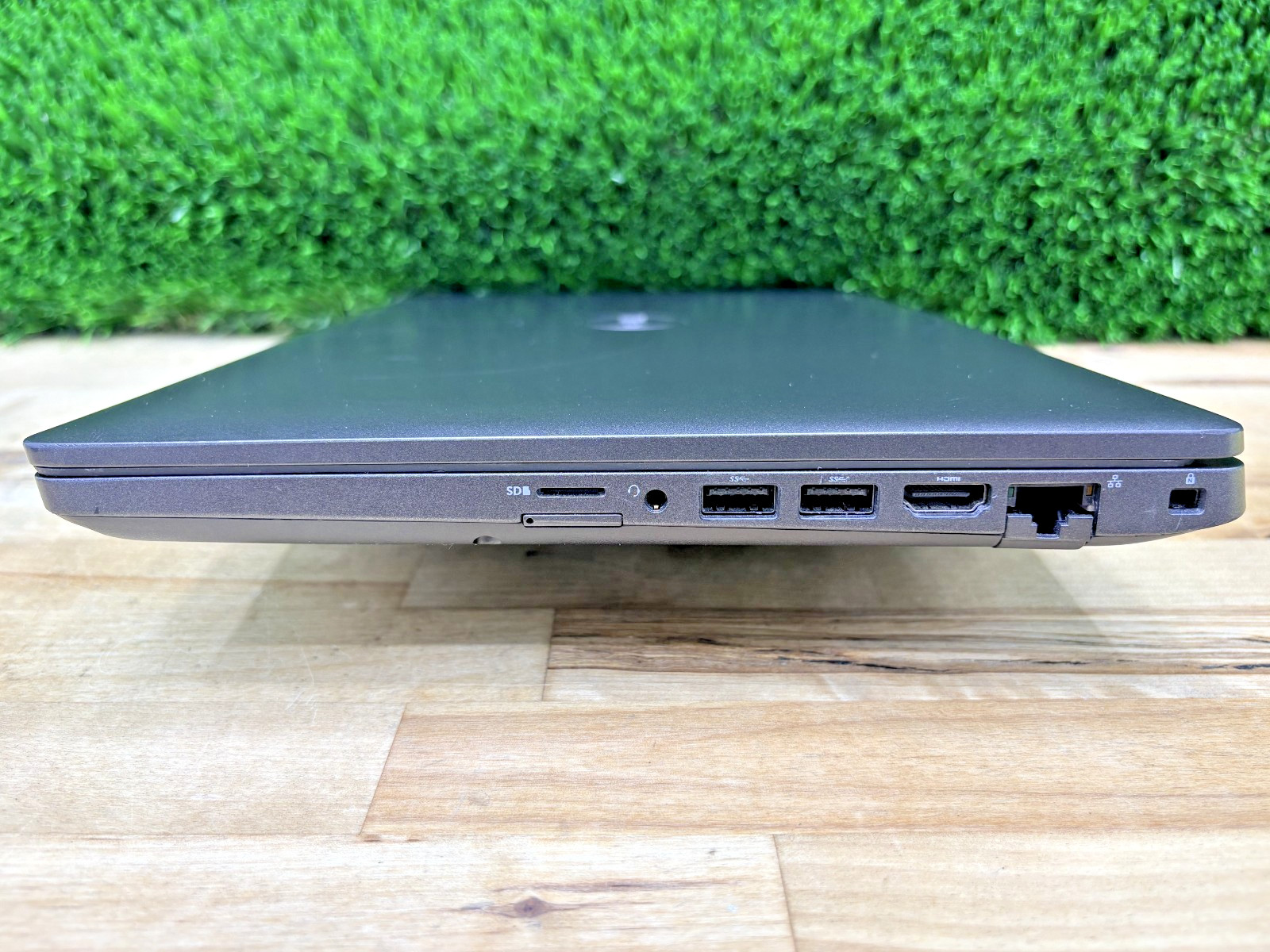Dell Latitude 5401 14″ Intel i7-9th Gen 2.60GHz 16GB RAM 256GB SSD Win 11 Pro*
