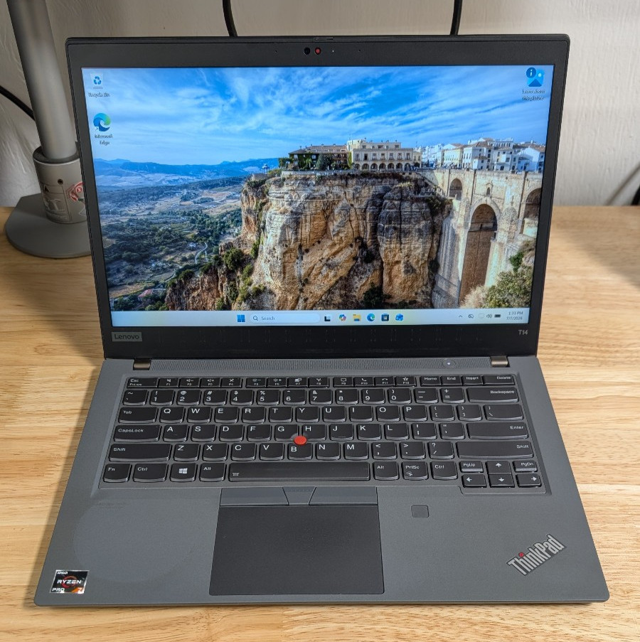 Lenovo T14 Gen2 Ryzen 7 Pro 5850U 1.9GHz 16GB RAM 512GB SSD W11P w/ Charger