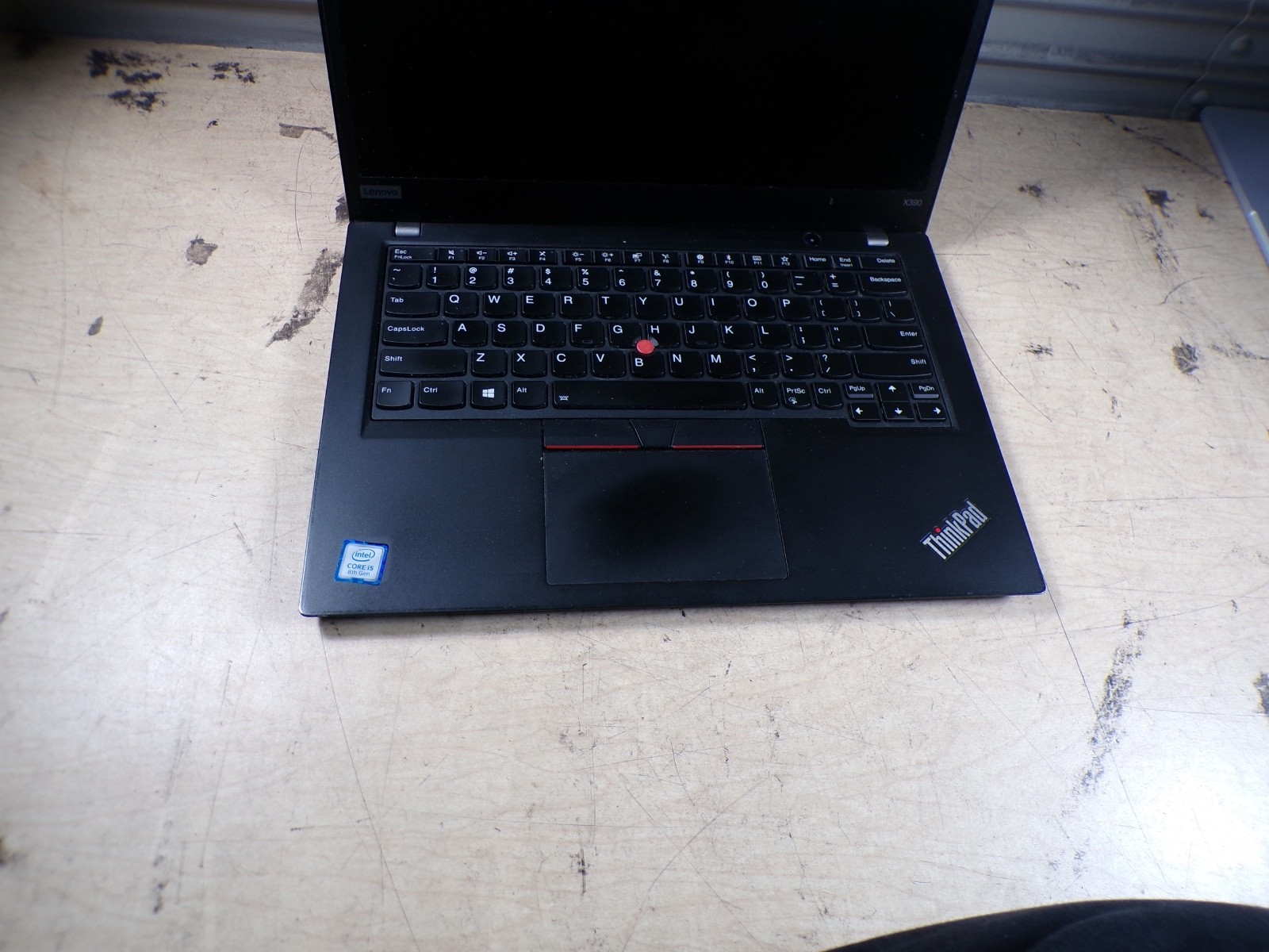 THINKPAD LENOVO X390 INTEL CORE I5 8TH GEN 8GB RAM **BAD SCREEN **NO HD/ NO CADD