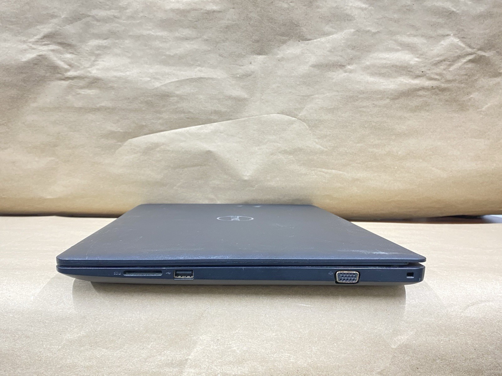 Dell Latitude 3590 – 15.5″ 1920×1080 – i5-8250U – 8GB – 256GB SSD – Win 11 Pro