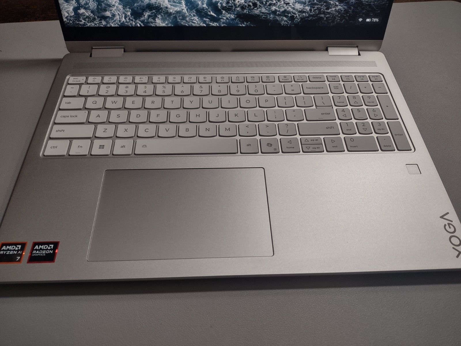 Lenovo Yoga 7 2-in-1 Ryzen AI 7 350 16GB RAM AMD Radeon 860M 1TB SSD