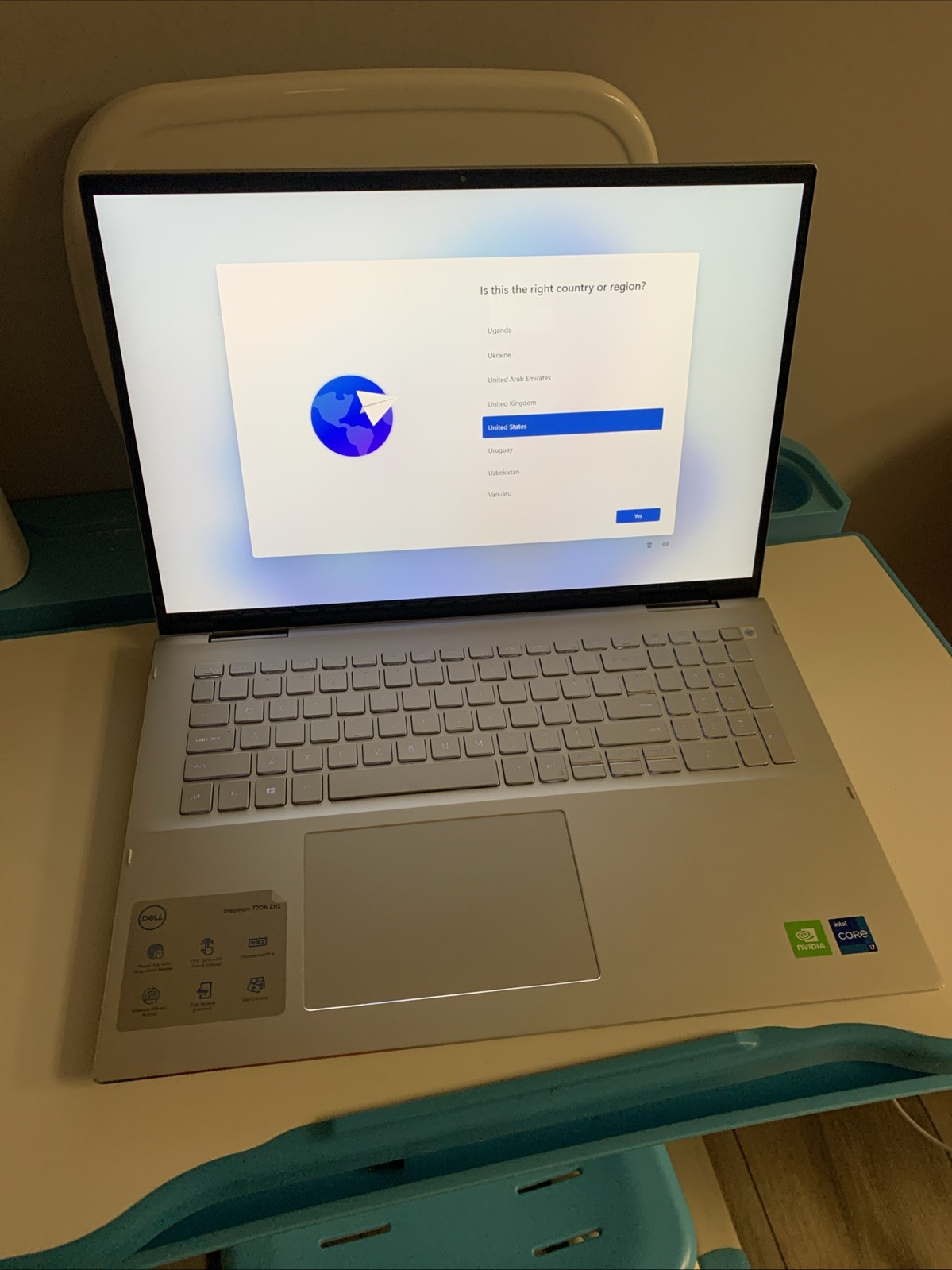 Dell Inspiron 7706 2n1 17″ i7-1165G7 2.8GHz 16GB RAM 512GB MX350
