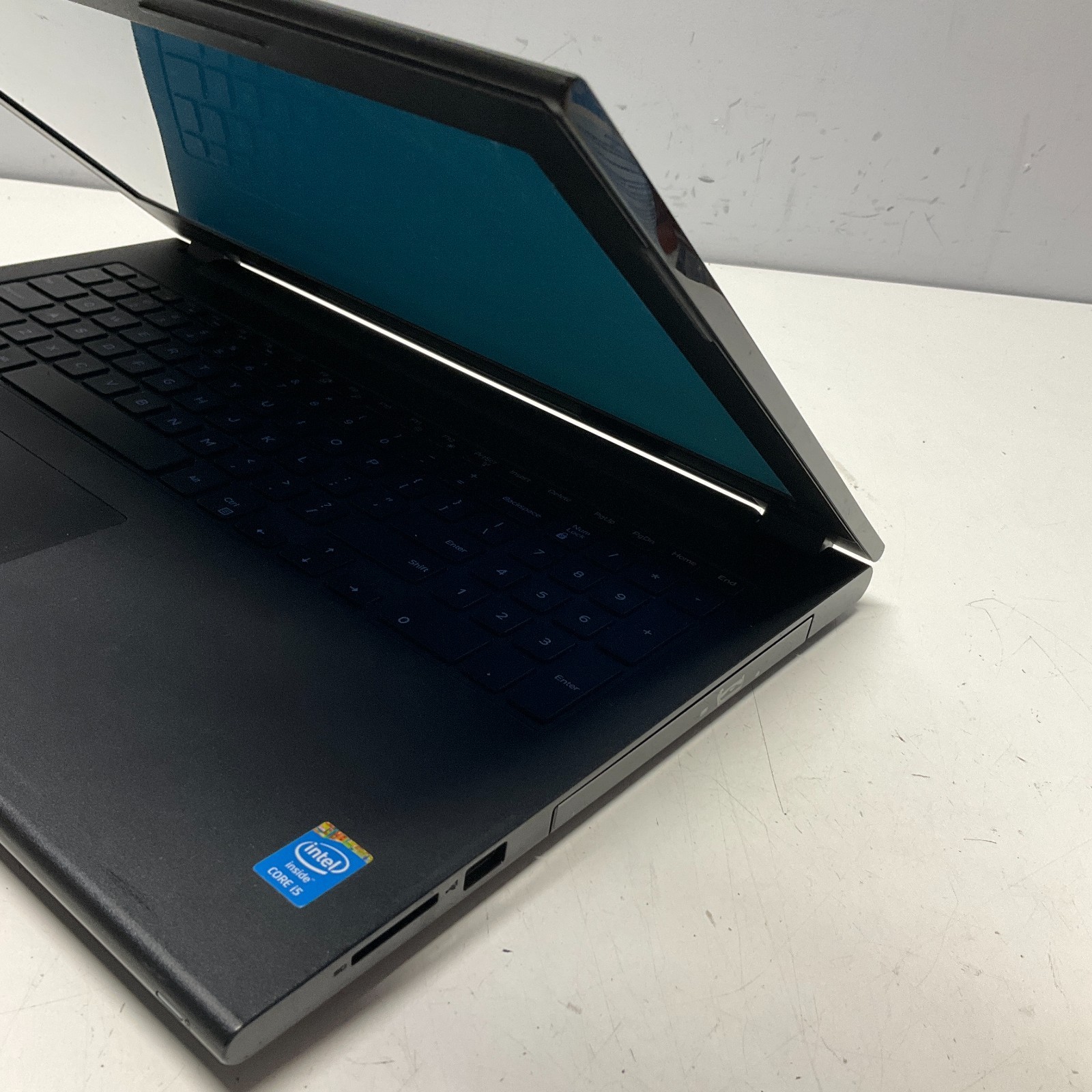 Dell Inspiron 3542 15″ Core i5-4210U 1.7gHz 8GB 1TB HDD Windows 10 Pro Laptop
