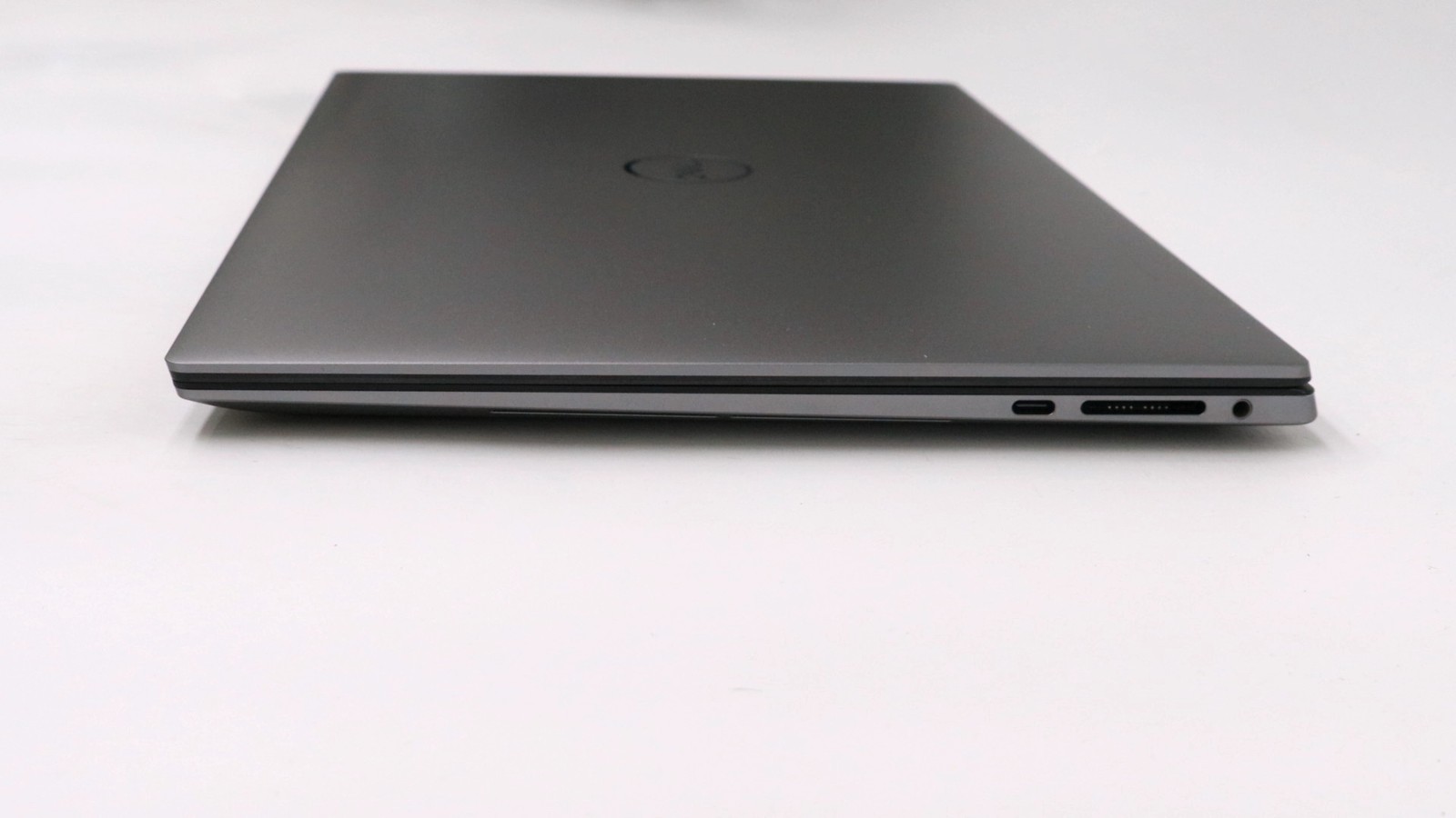 Dell Precision 5570 15″ i7-12700h 32GB 512GB – Fair READ DESC