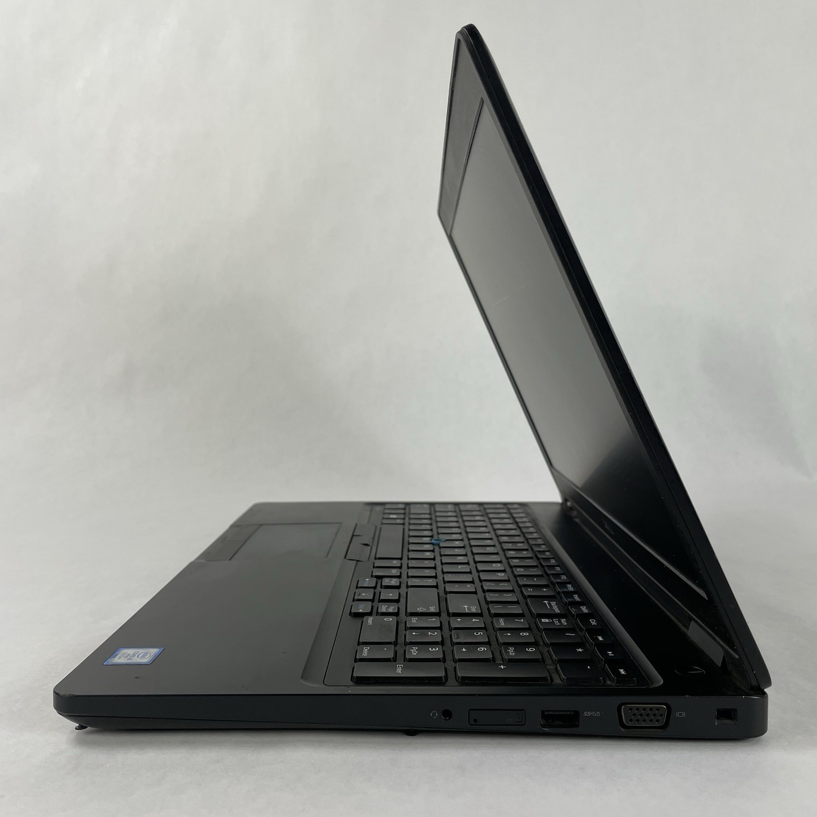 Dell Latitude 5580 15.6″ i5-7300U 2.6 GHz 8 GB RAM No SSD/OS/AC – No Hinge Cover