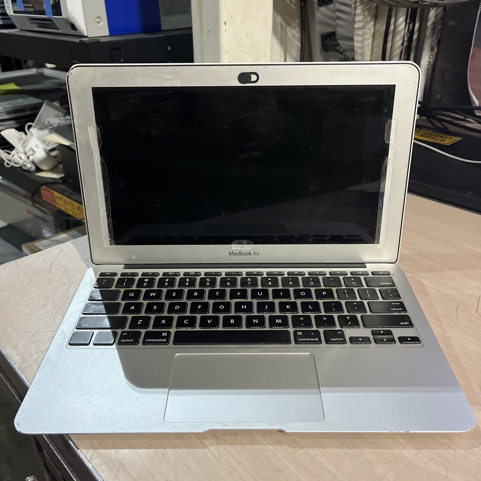 APPLE MACBOOK AIR 11″ MID-2013 CORE I5-4250U 1.3GHZ 4GB RAM