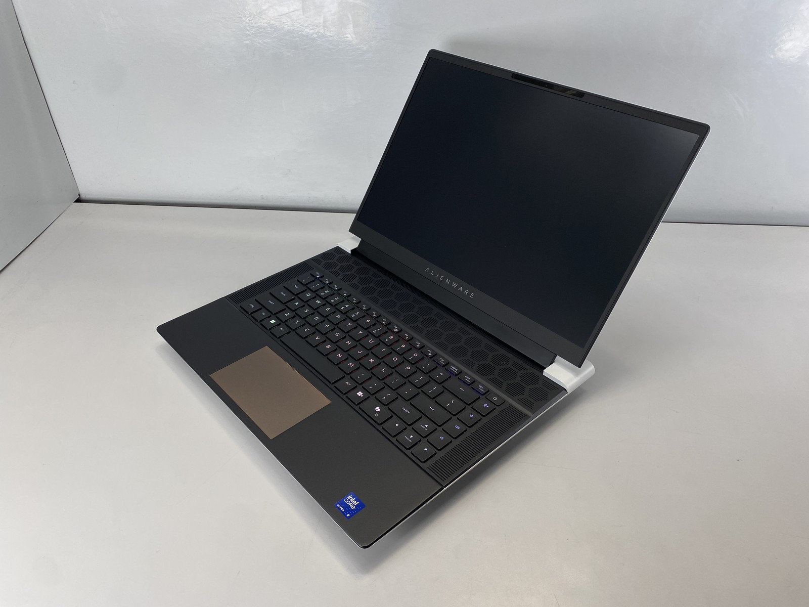 Dell Laptop Alienware X16 R2 16.3″ Intel Core Ultra 9 185H 2TB RTX 4090
