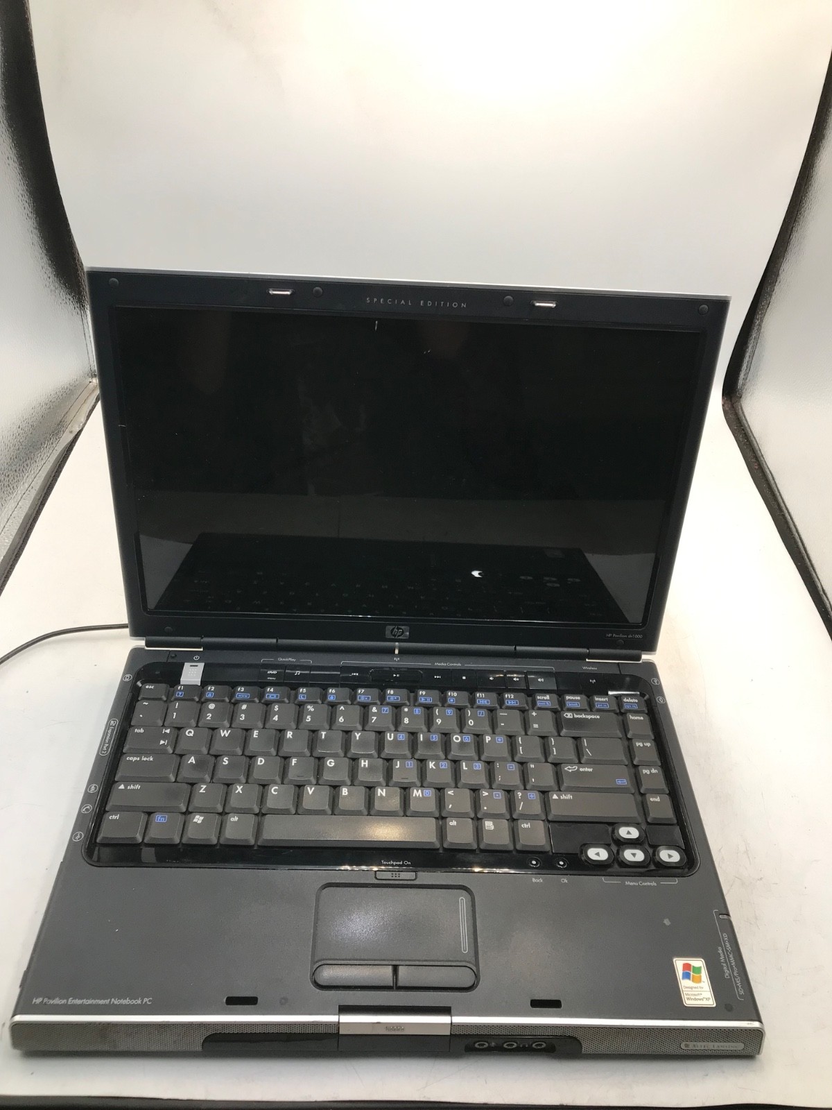 HP Pavilion dv1000 Intel Pentium M 14″ Laptop-BAD DISPLAY *READ* MZ