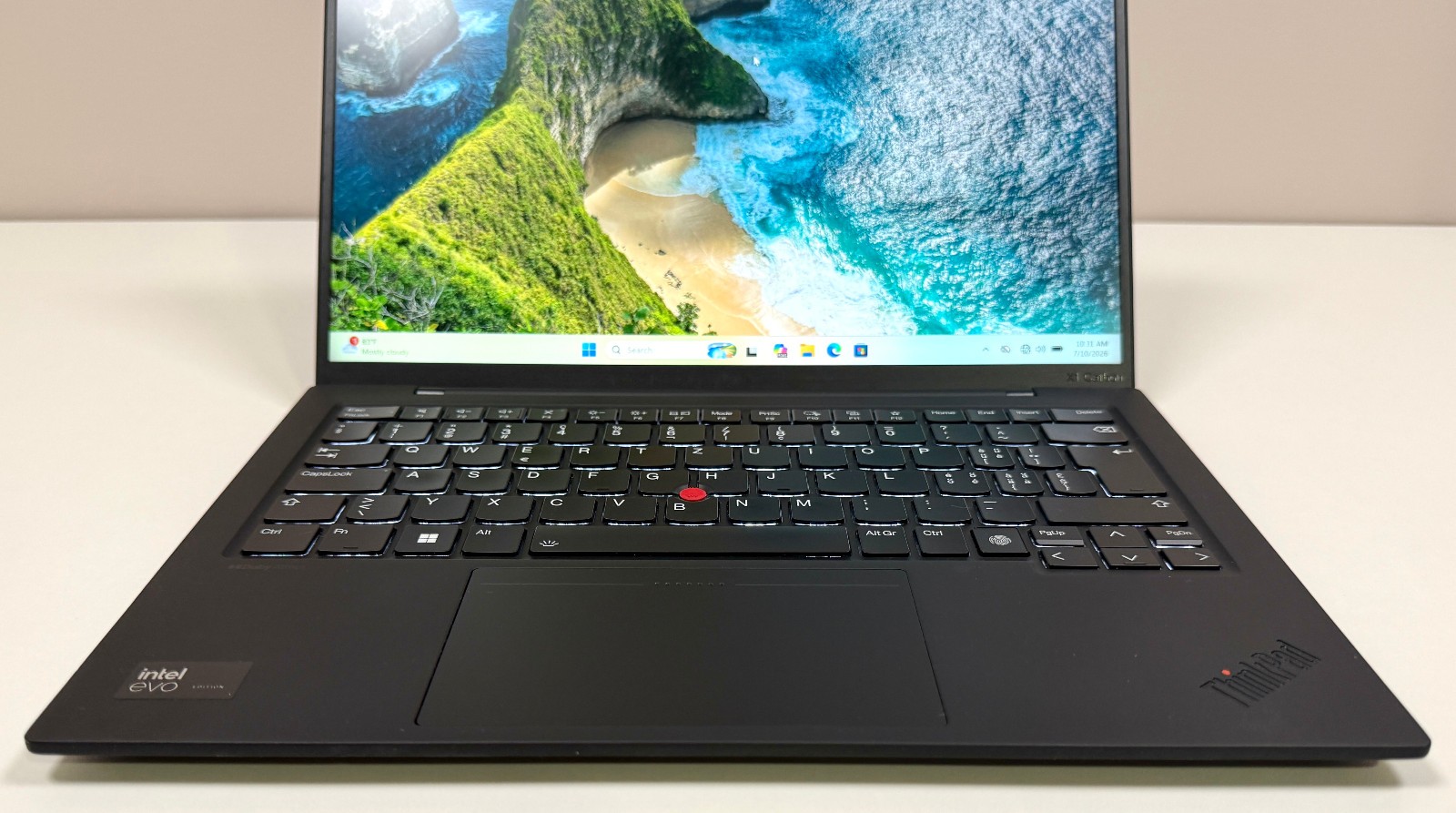 Lenovo ThinkPad X1 Carbon Gen 12 14″ 1.4GHz Ultra 7 155H 32GB RAM 1TB SSD SWISS!