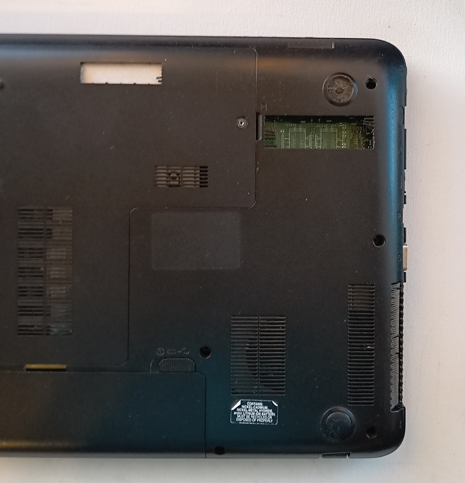 Used Toshiba Satellite Laptop Non Working Parts Only Scrap