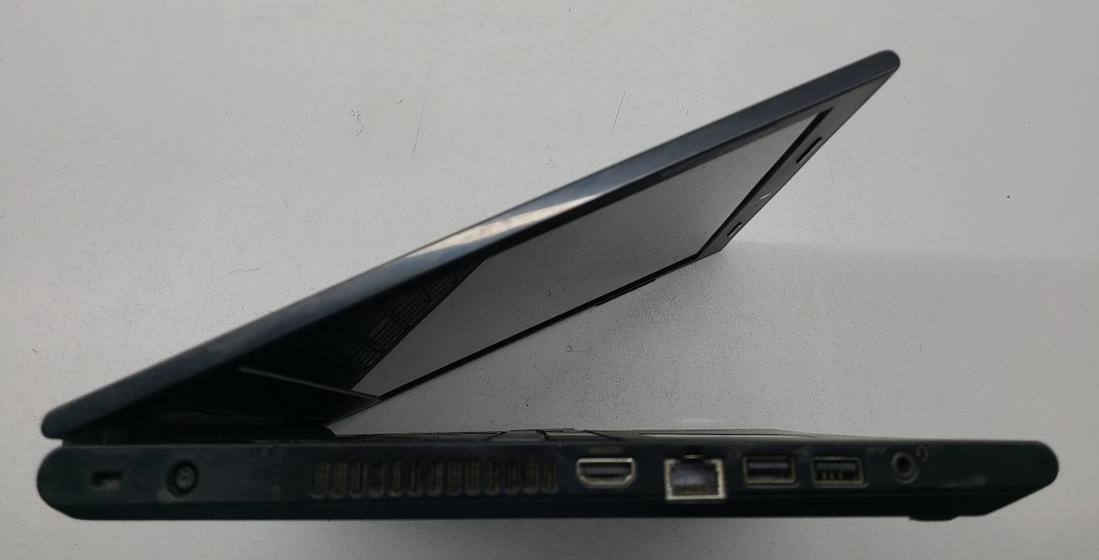 Dell Inspiron 3543 15.6″ Laptop Intel i5-5200U 8GB Ram NO HD/OS/POWER (FL)
