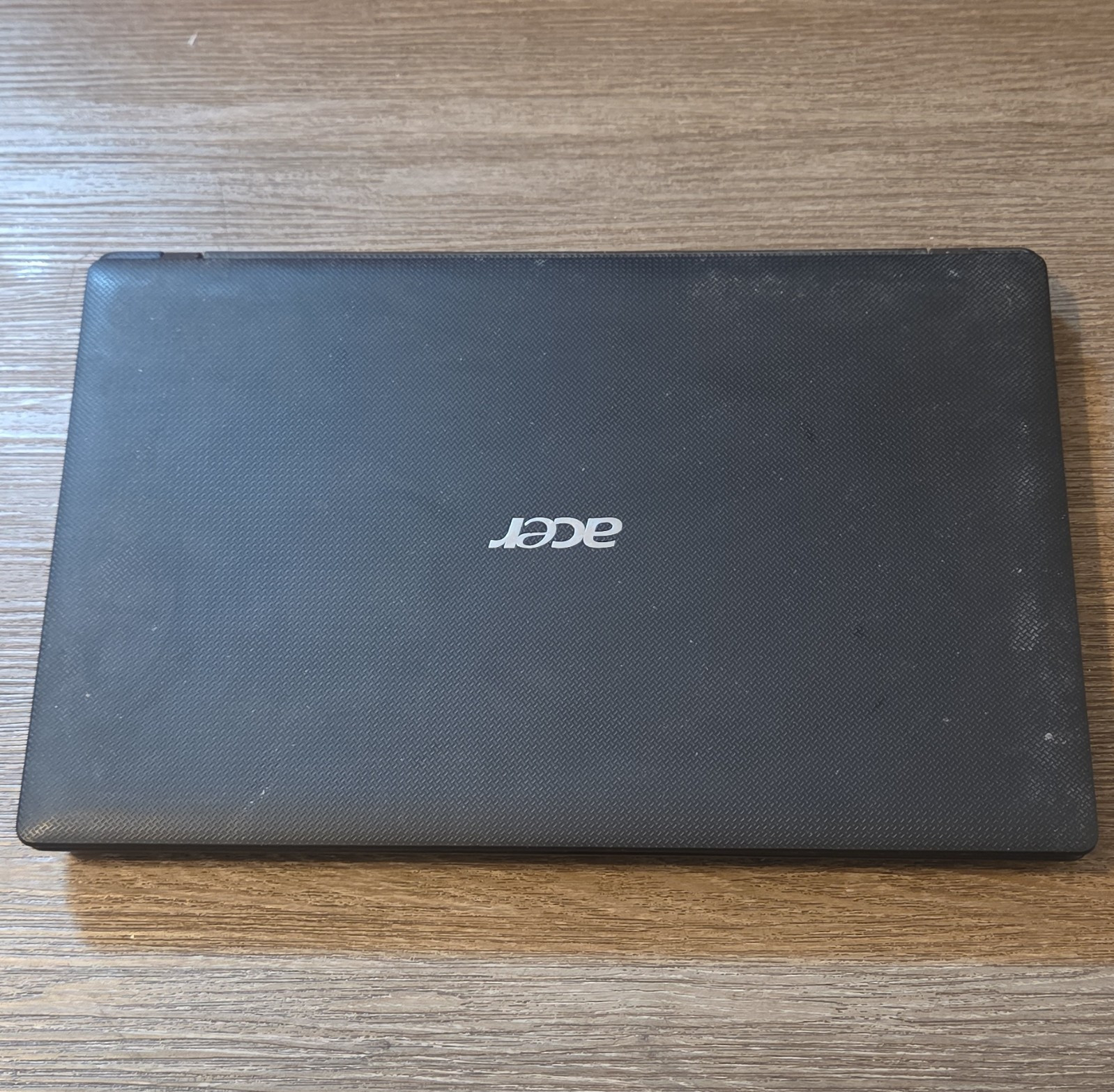Acer Aspire 5552-3691 15.6″ AMD V 2.30GHz 4GB 250-499GB HDD Win7 Black