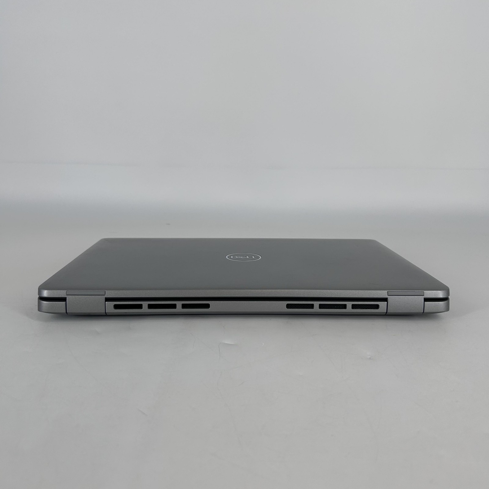 Dell Latitude 5440 14 Gray FHD 1.7 GHz i7-1355U 16GB RAM 512GB SSD Good
