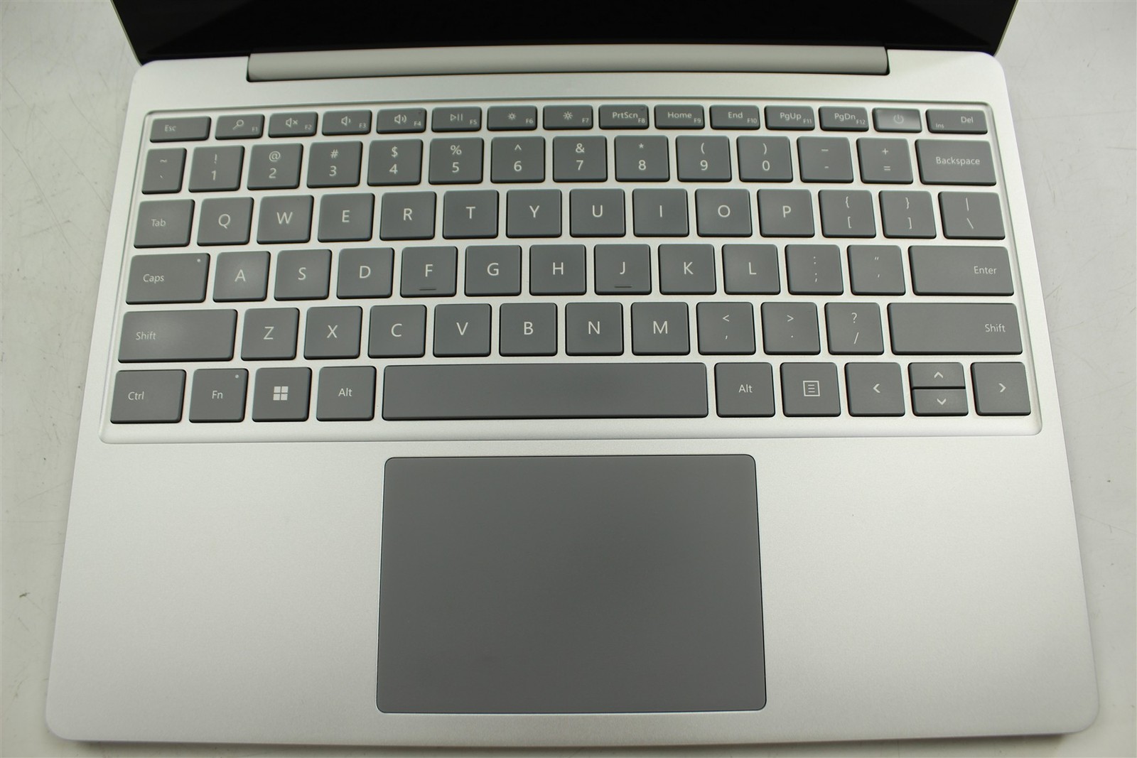 Microsoft Surface Laptop Go 2 2013 12.4″ i5-1135G7 256GB SSD 16GB RAM W11P