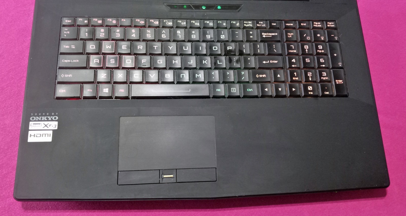 Sager Clevo P770ZM NP9772 Xeon E3-1271 3.6-4.0Ghz 16GB 512GB NVIDIA M4000M AX200