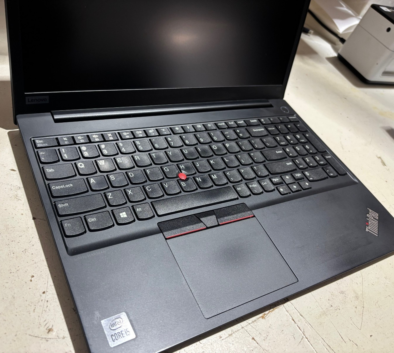 Lenovo ThinkPad E15 15.6″ Intel i5-10210U 8GB DDR4 256GB SSD Windows 11 Pro