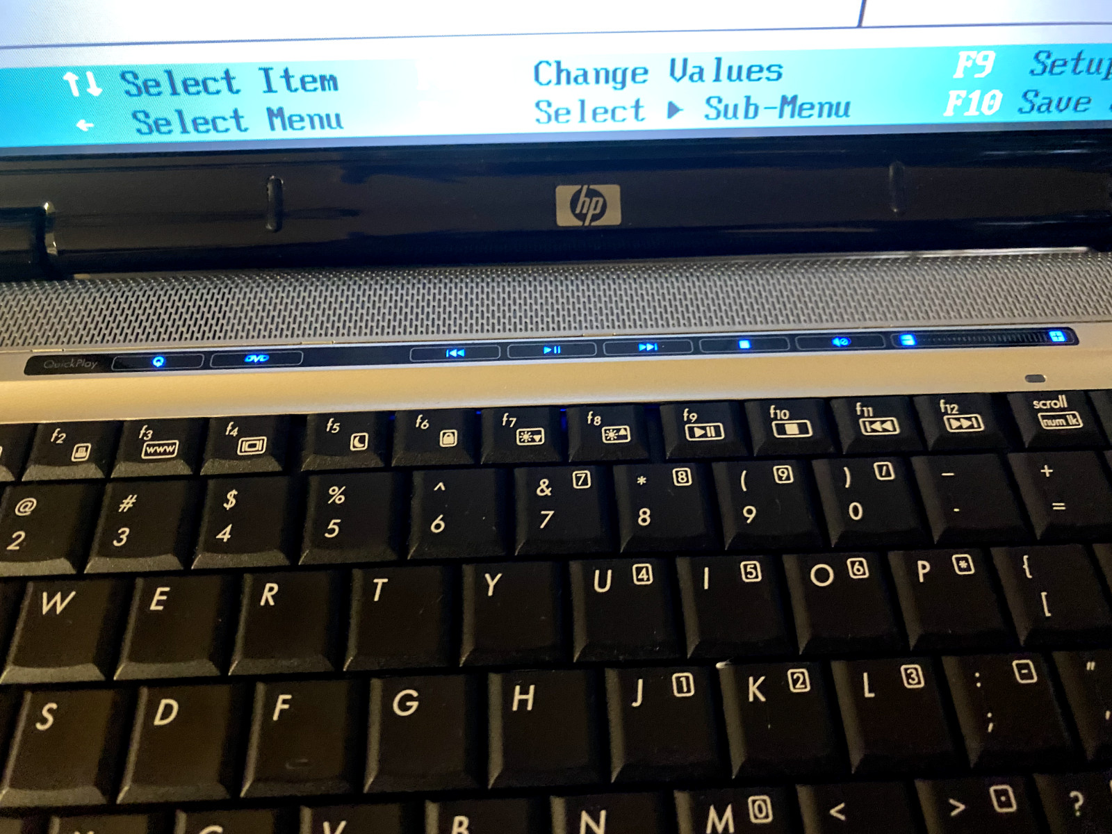 HP Pavillion DV600 – Intel Core 2 T5550, 1.66 MHz, 2 GB RAM NO HDD Boot to BIOS