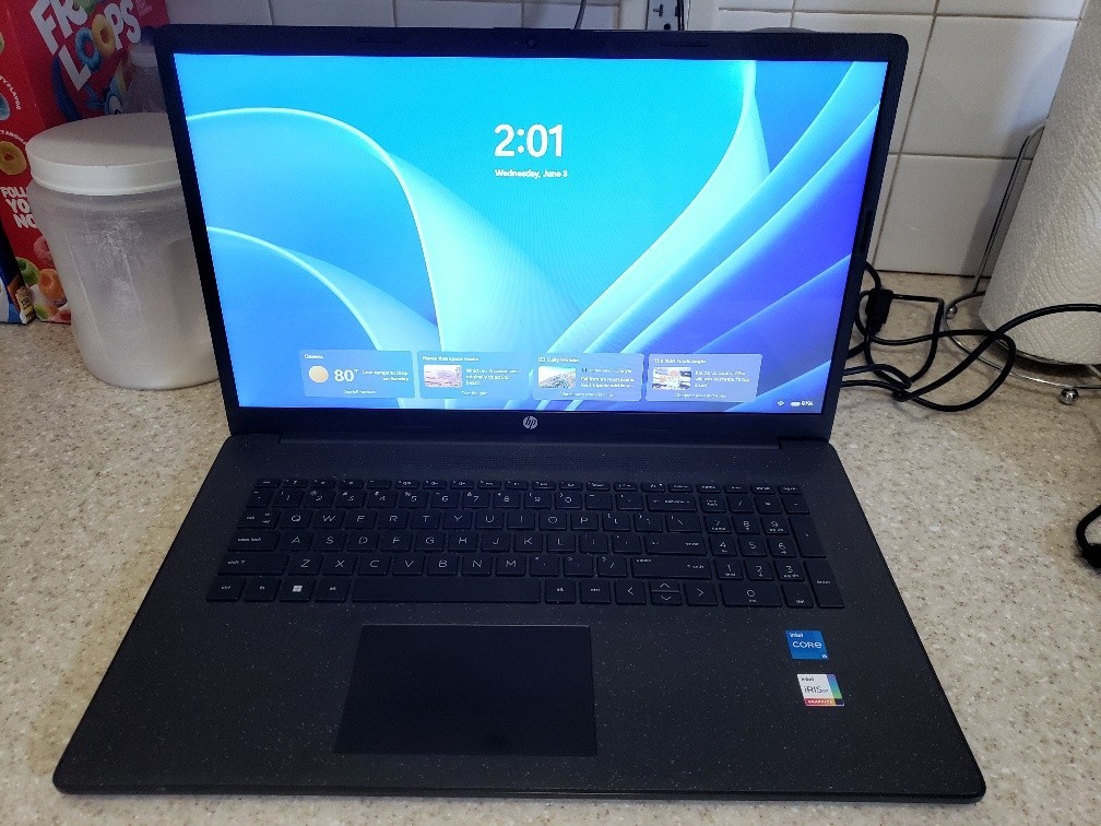 17.3″ HP 17T-CN200 12TH GEN CORE i5-1235U 256GB SSD 16GB RAM WIN11H LAPTOP