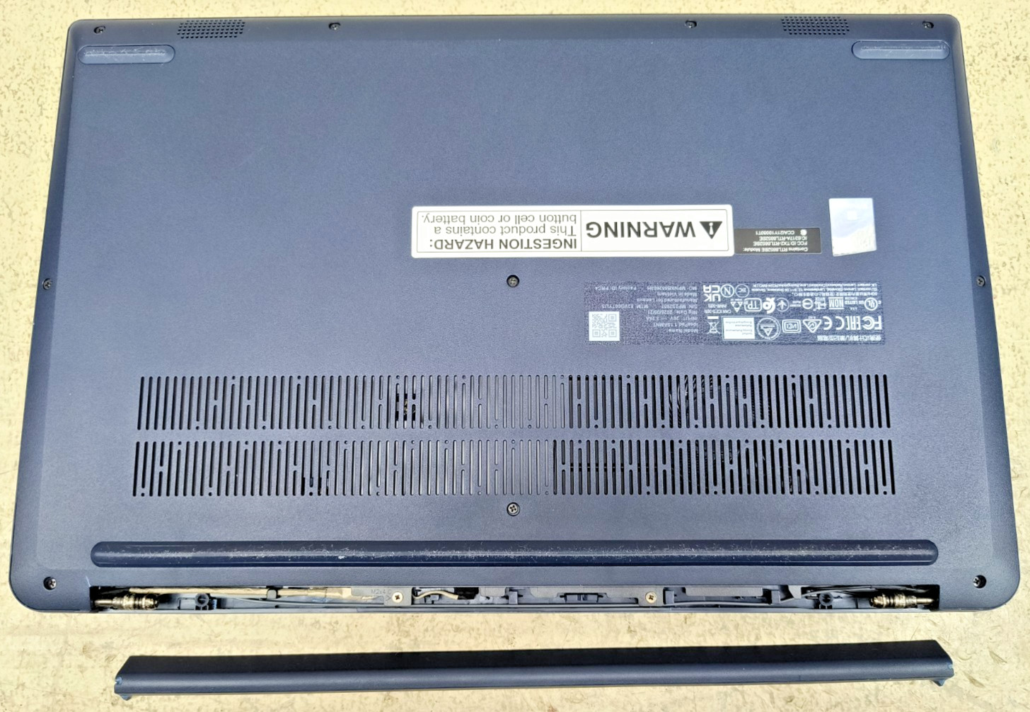 Lenovo Ideapad 1 15AMN7 15.6 Inch Laptop AS IS FOR PARTS No Charger Untested