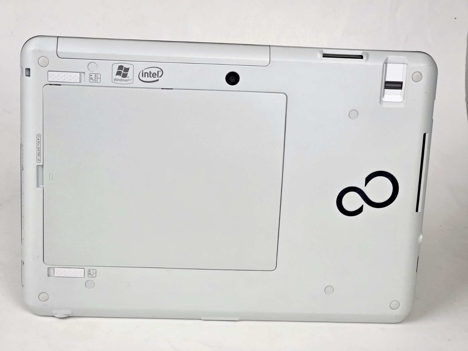 Fujitsu Stylistic Q Series Q550 PC Tablet Windows 7 Pro (FOR PARTS OR REPAIR)