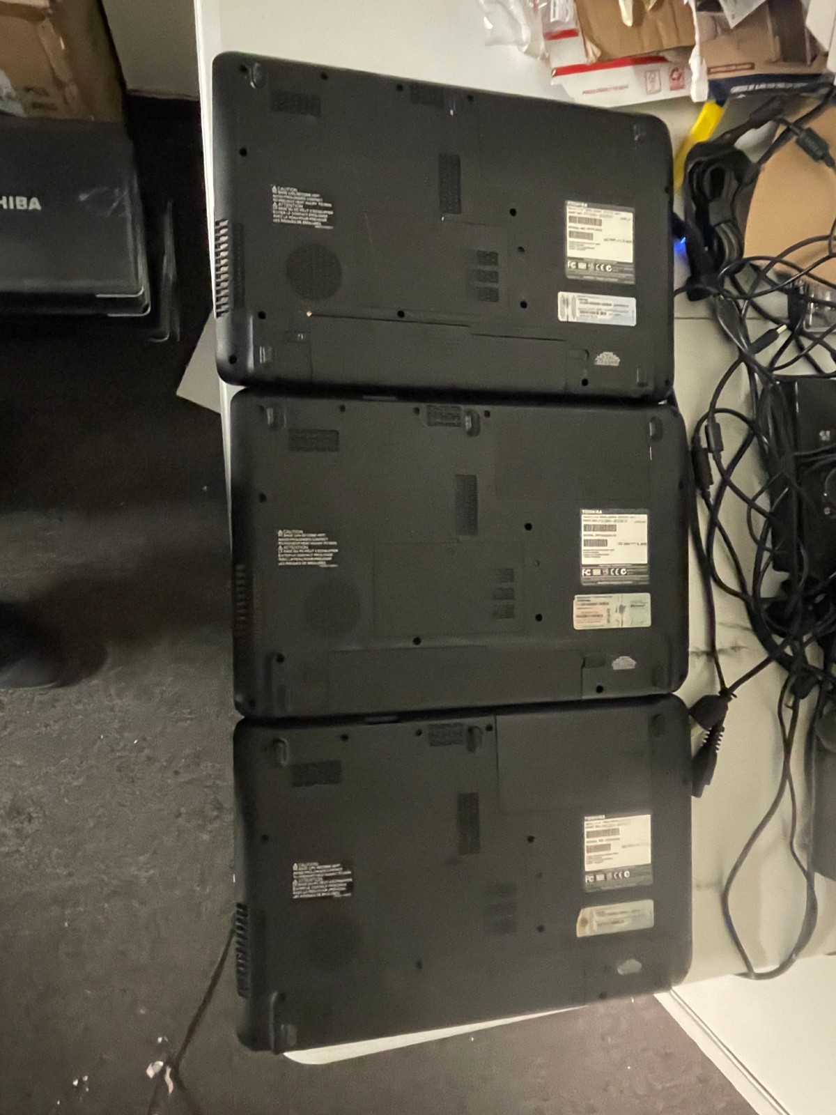 Lot of 5 Toshiba Satellite C655 Fix/repair Lot Wholesale