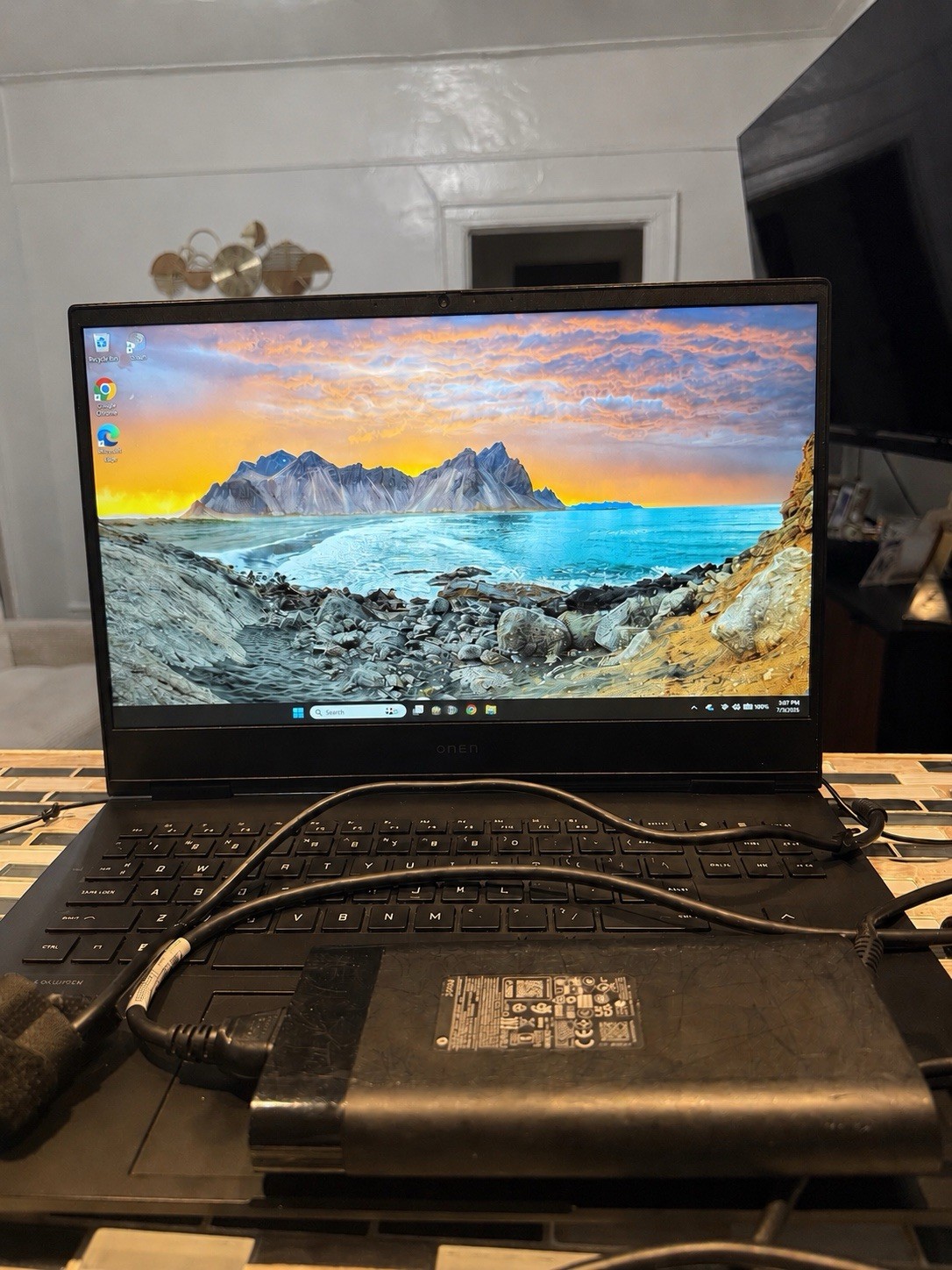 HP OMEN 16.1 i5-13420H RTX 4050 16GB 512GB SSD 144Hz Excellent Original Charger