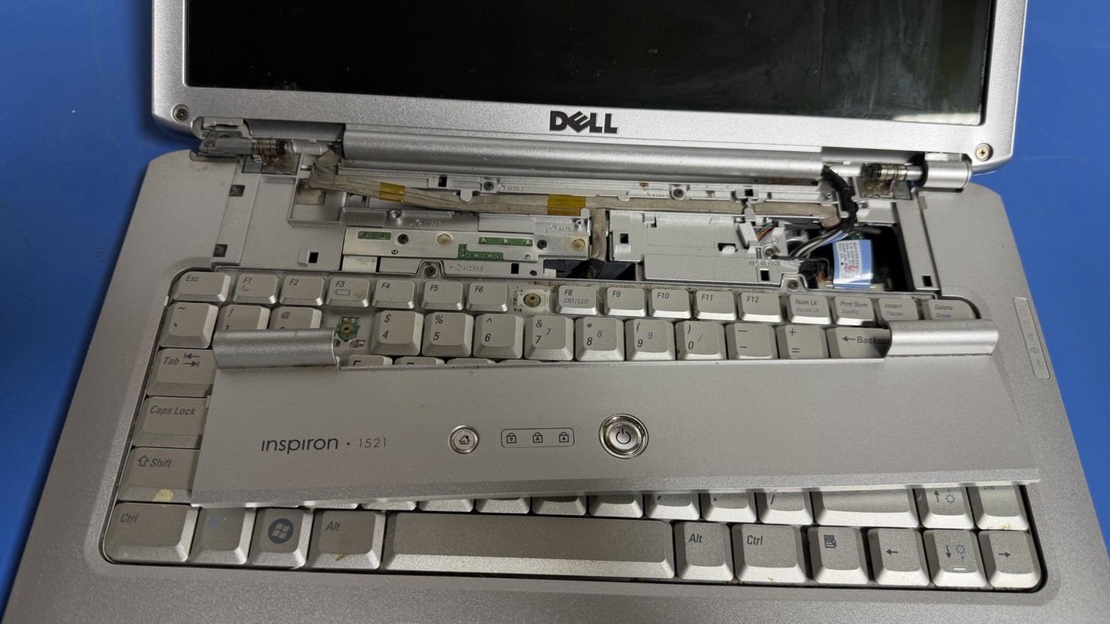 Dell Inspiron 1521 Laptop AMD TL-58 1.9GHz 136GB ATI X1270 Vista Parts Read