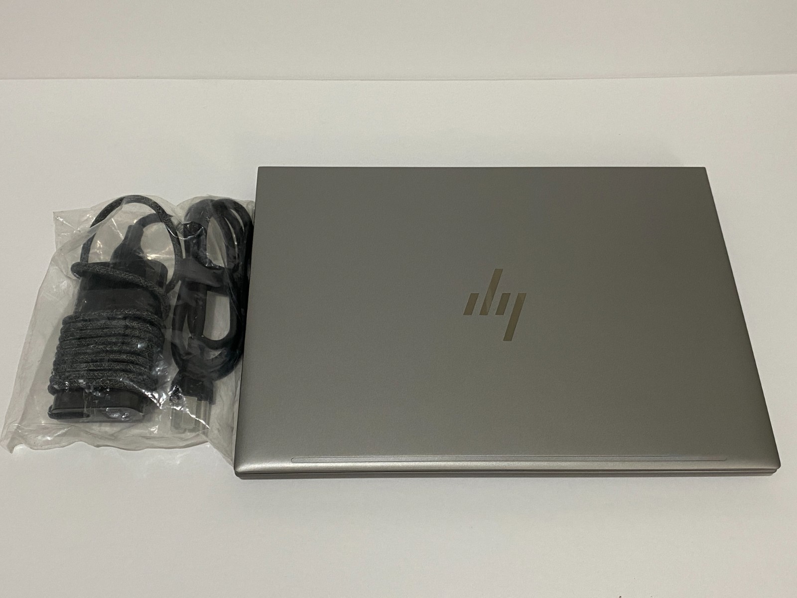 HP ZBook Firefly G10 14″ FHD+ 1.8GHz i7-1365U/32GB/1TB Win11 Pro 25H2 NEW