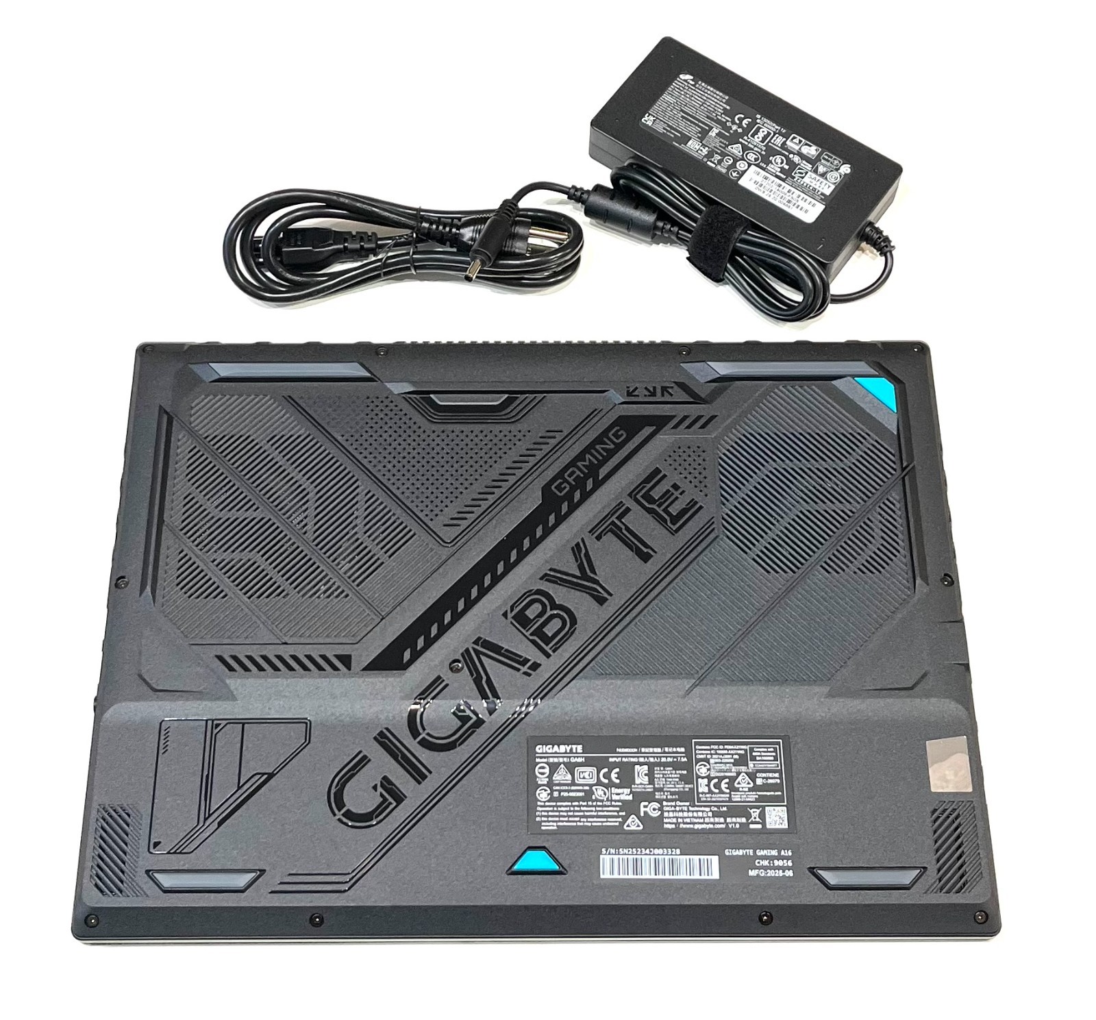 GIGABYTE Gaming A16 CMH 16″ FHD+ i7-13620H 2.4GHz 16GB RAM 512GB SSD RTX4050 6GB