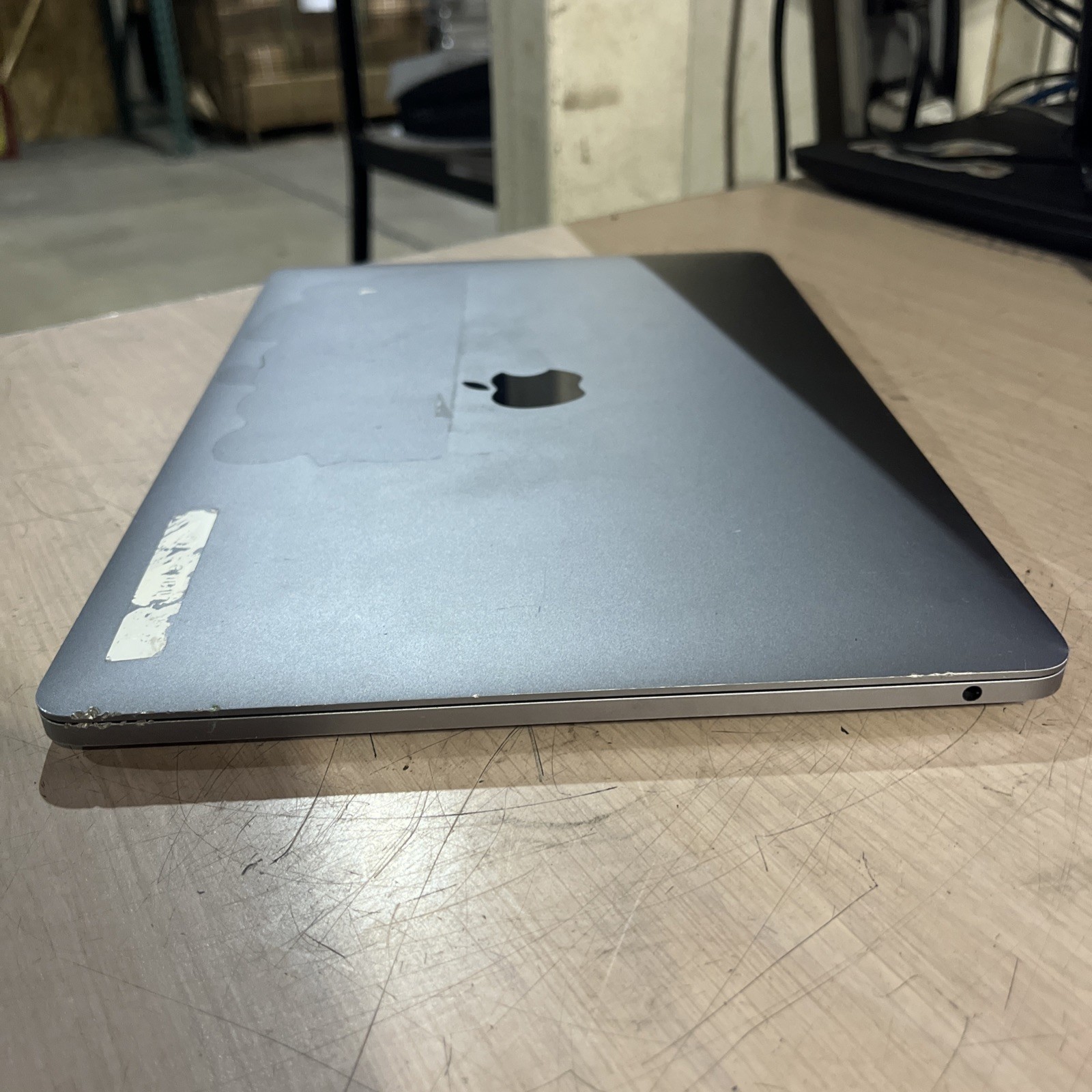 APPLE MACBOOK PRO 13″ MID-2017 CORE I5-7360U 2.3GHZ 8GB RAM NO HD ,